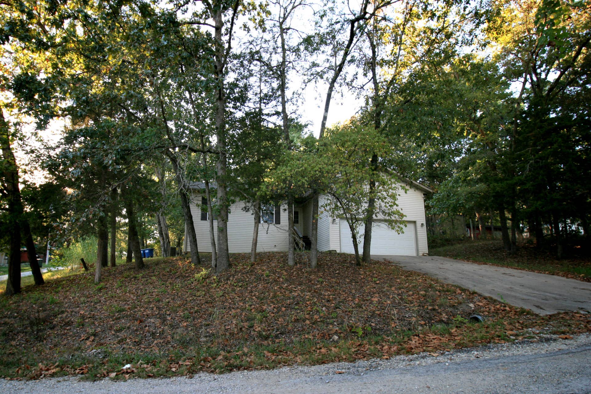 4040 Poplar Road, Merriam Woods, MO 65740 front