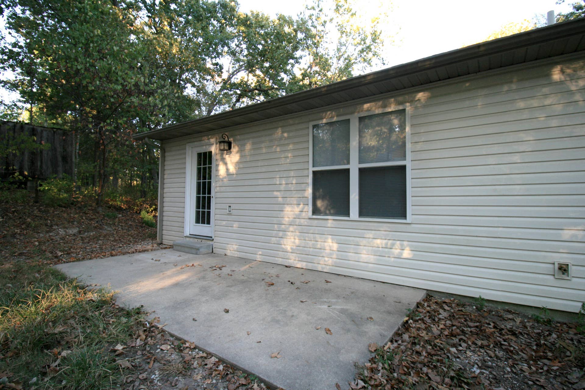 4040 Poplar Road, Merriam Woods, MO 65740 patio