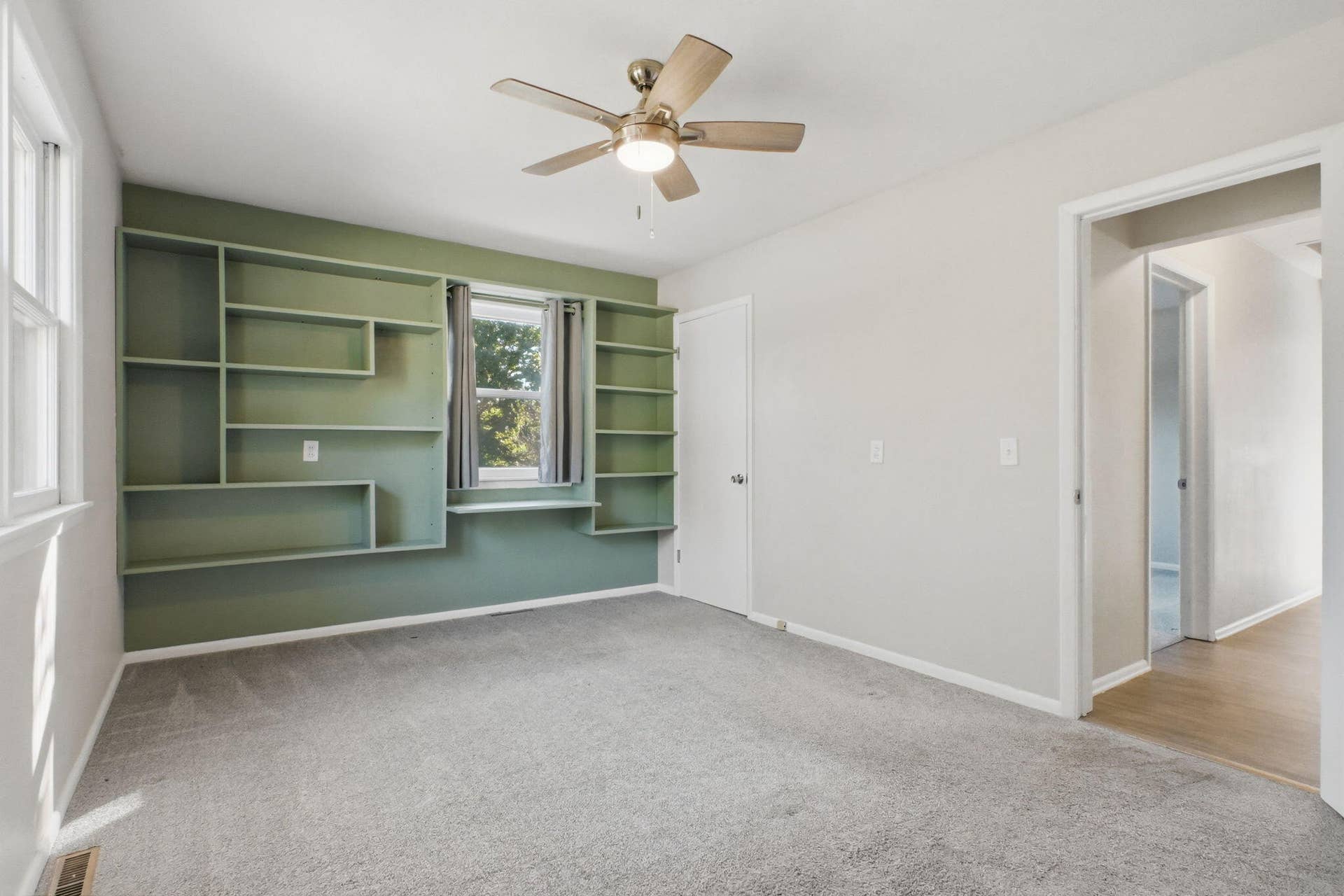 310 E Freeman Street, Bolivar, MO 65613 44-web-or-mls-VisualWorks_Design_LLC_024
