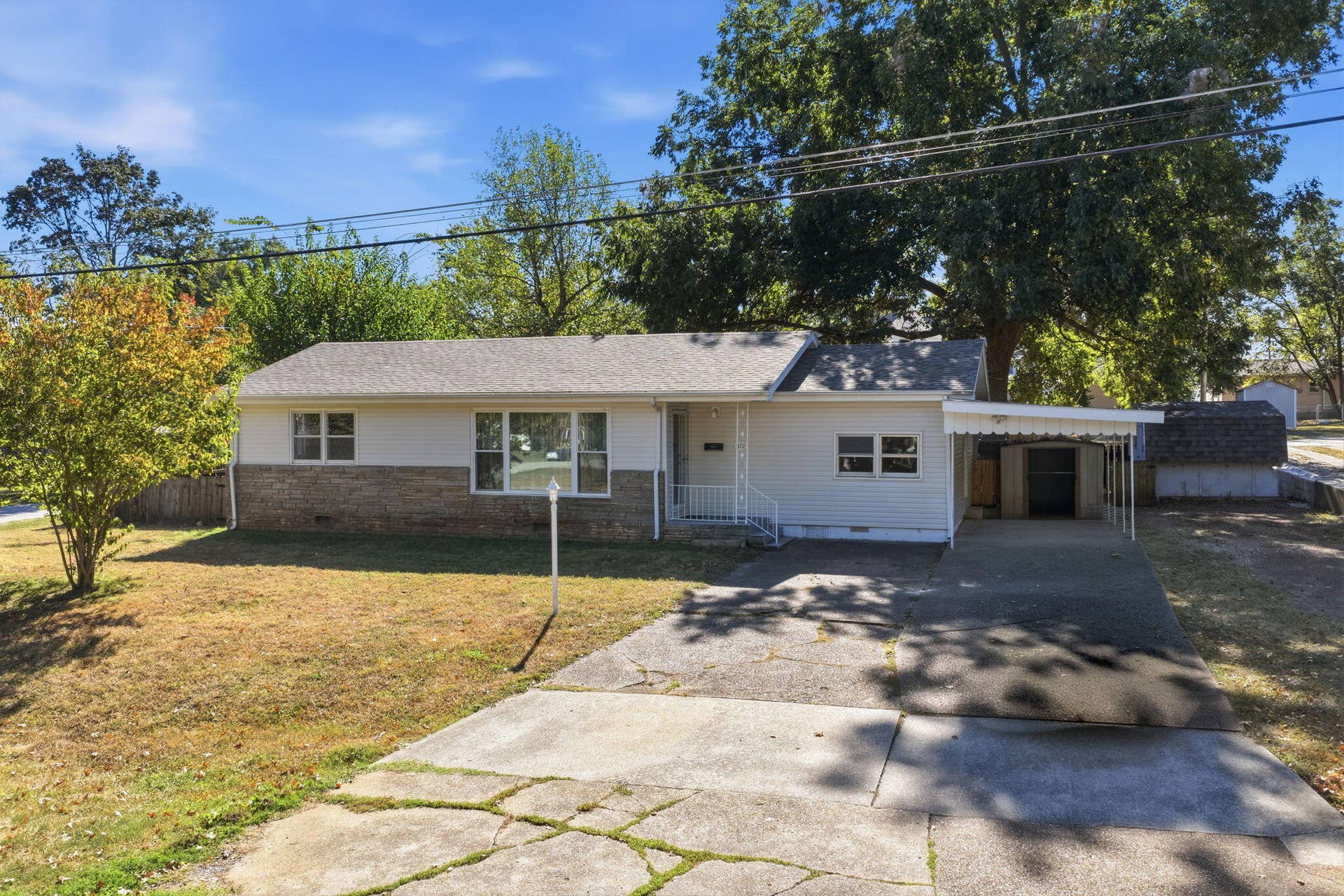 310 E Freeman Street, Bolivar, MO 65613 2-web-or-mls-VisualWorks_Design_LLC_101