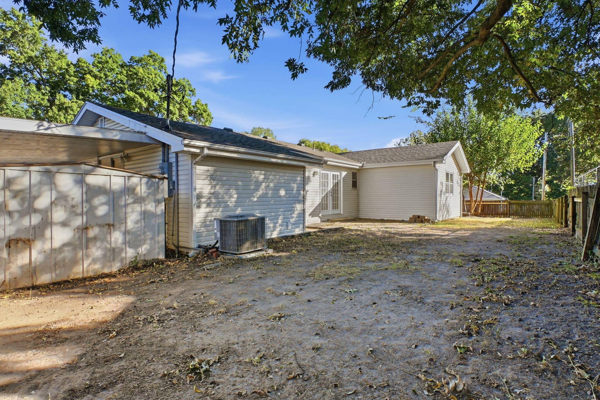 310 E Freeman Street, Bolivar, MO 65613 6-web-or-mls-VisualWorks_Design_LLC_028