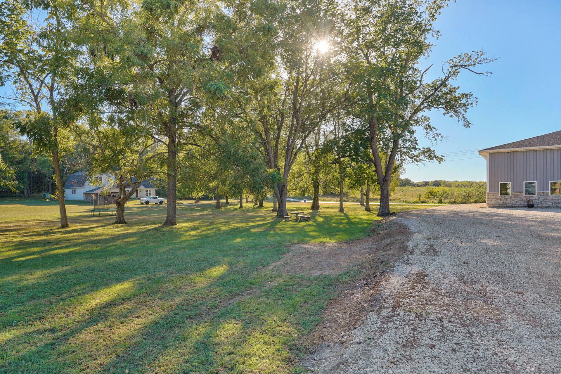 708 White Oak Rd-35