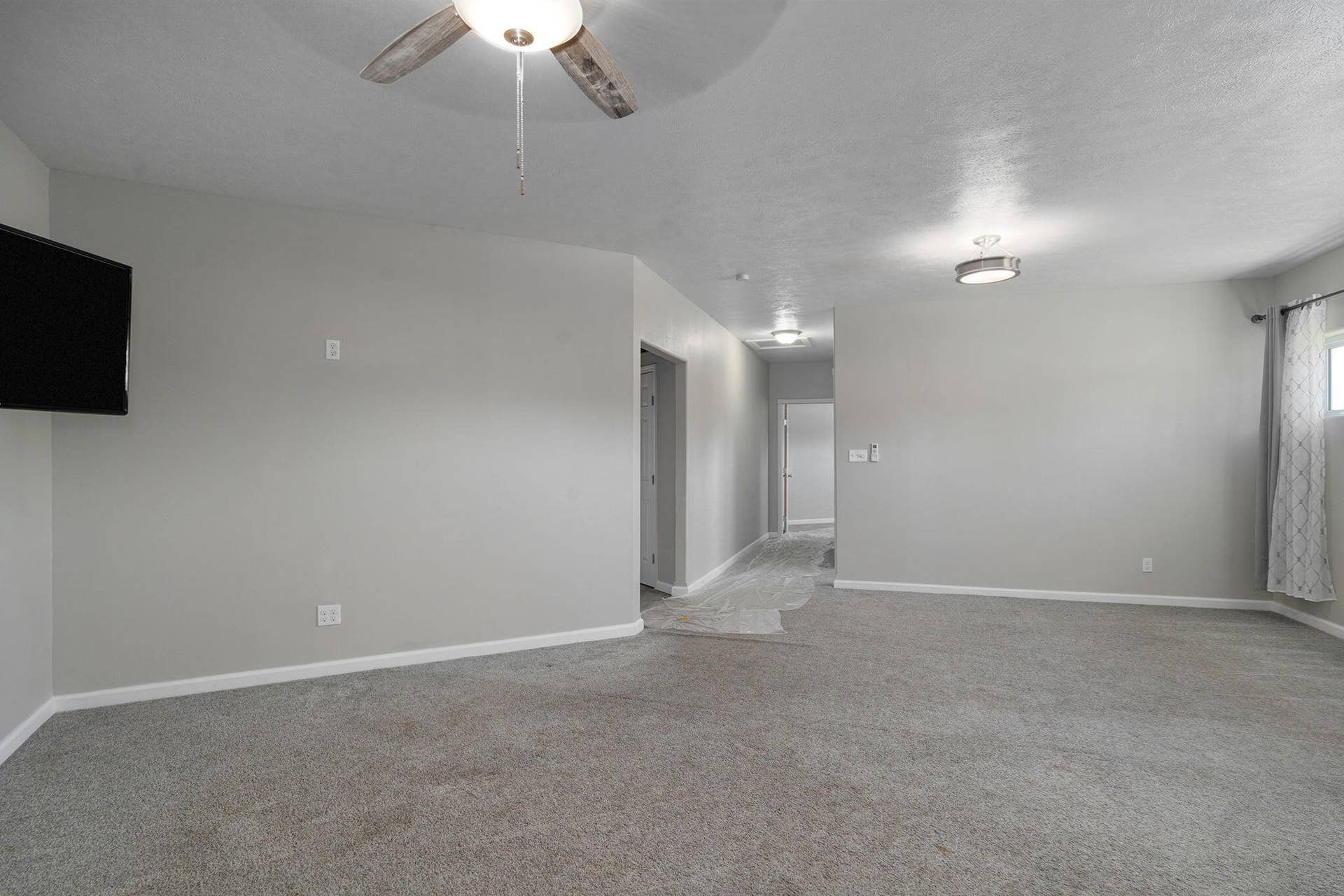 708 White Oak Rd-25