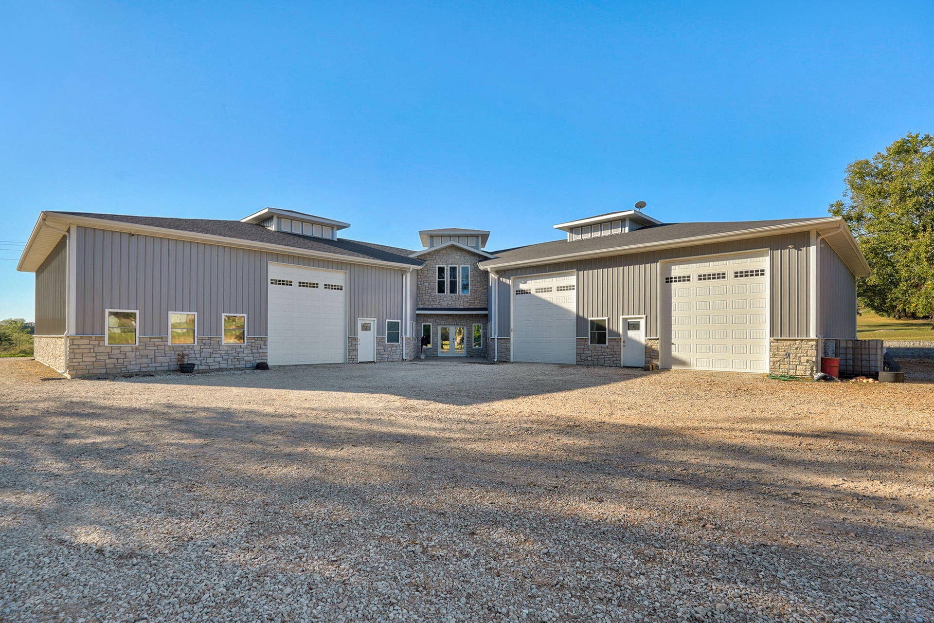708 White Oak Rd-33