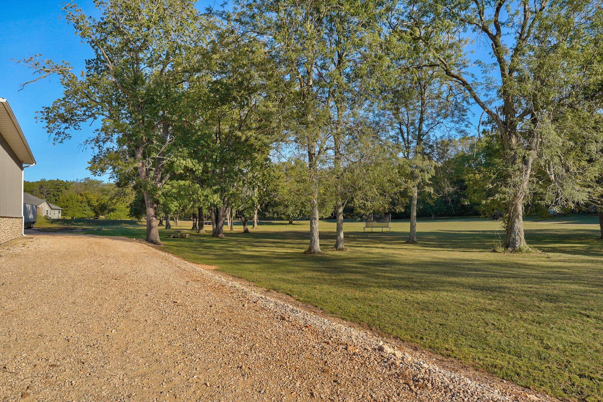 708 White Oak Rd-36