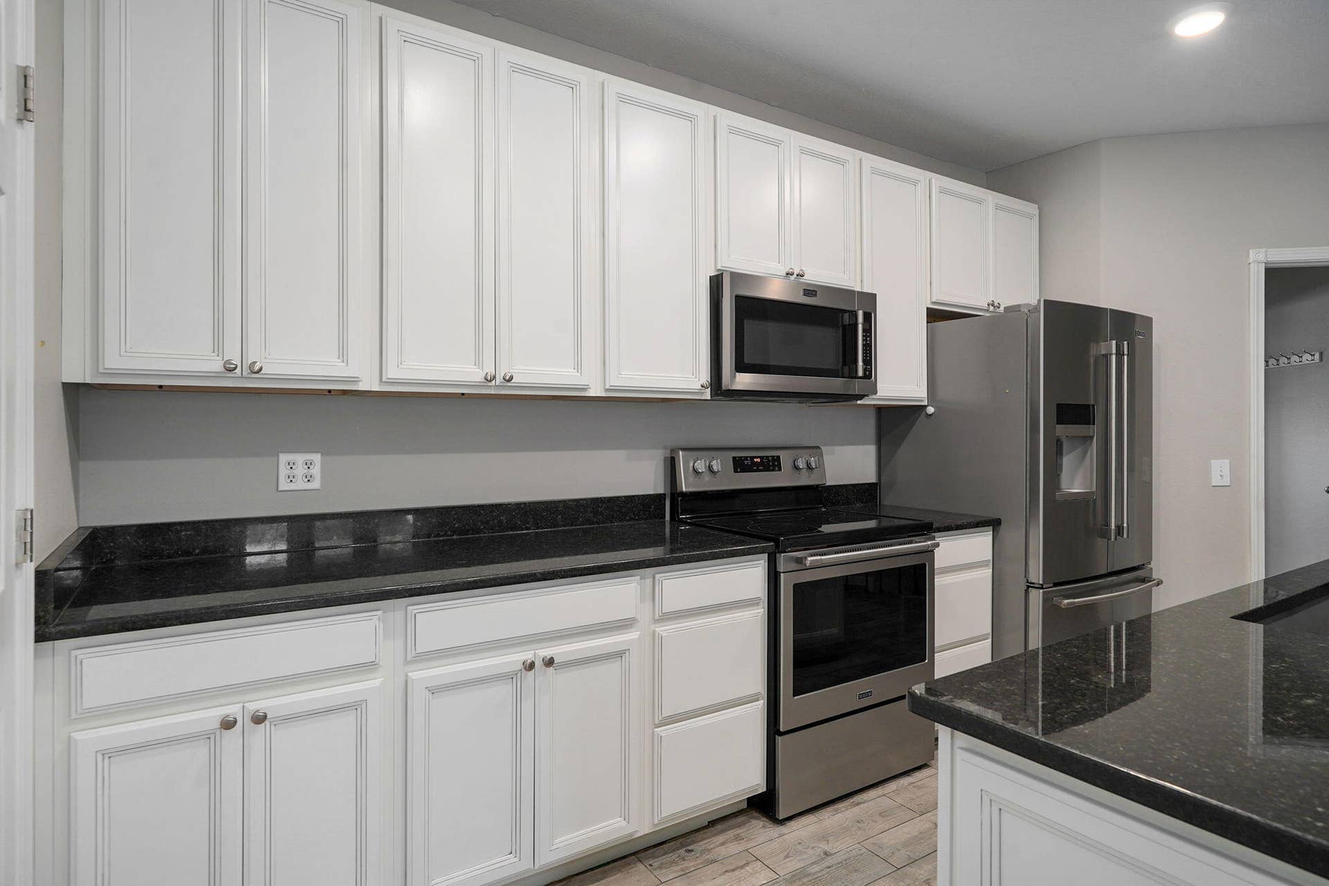 708 White Oak Rd-22