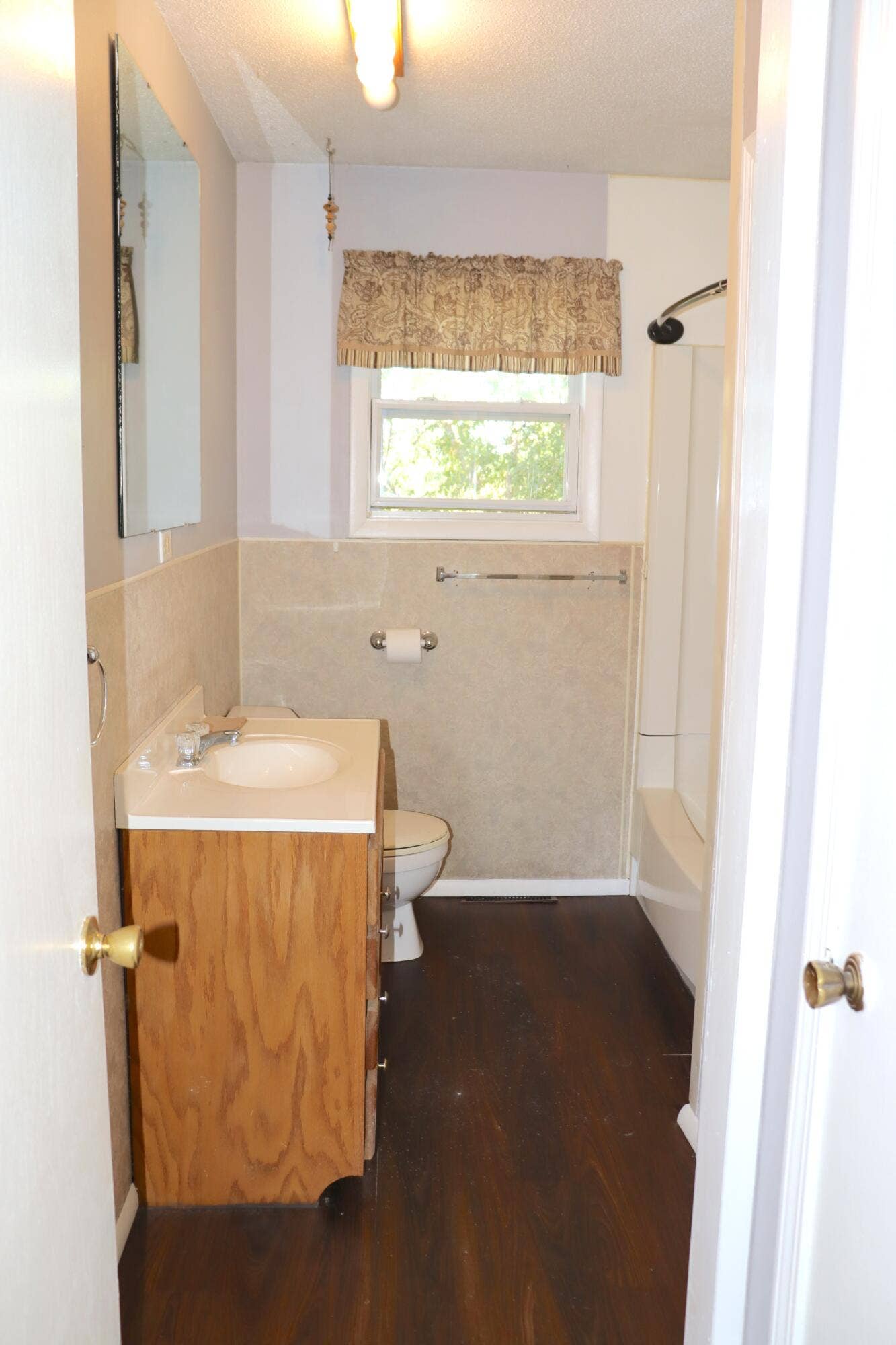 232 E Miller Street, Mansfield, MO 65704 IMG_8196