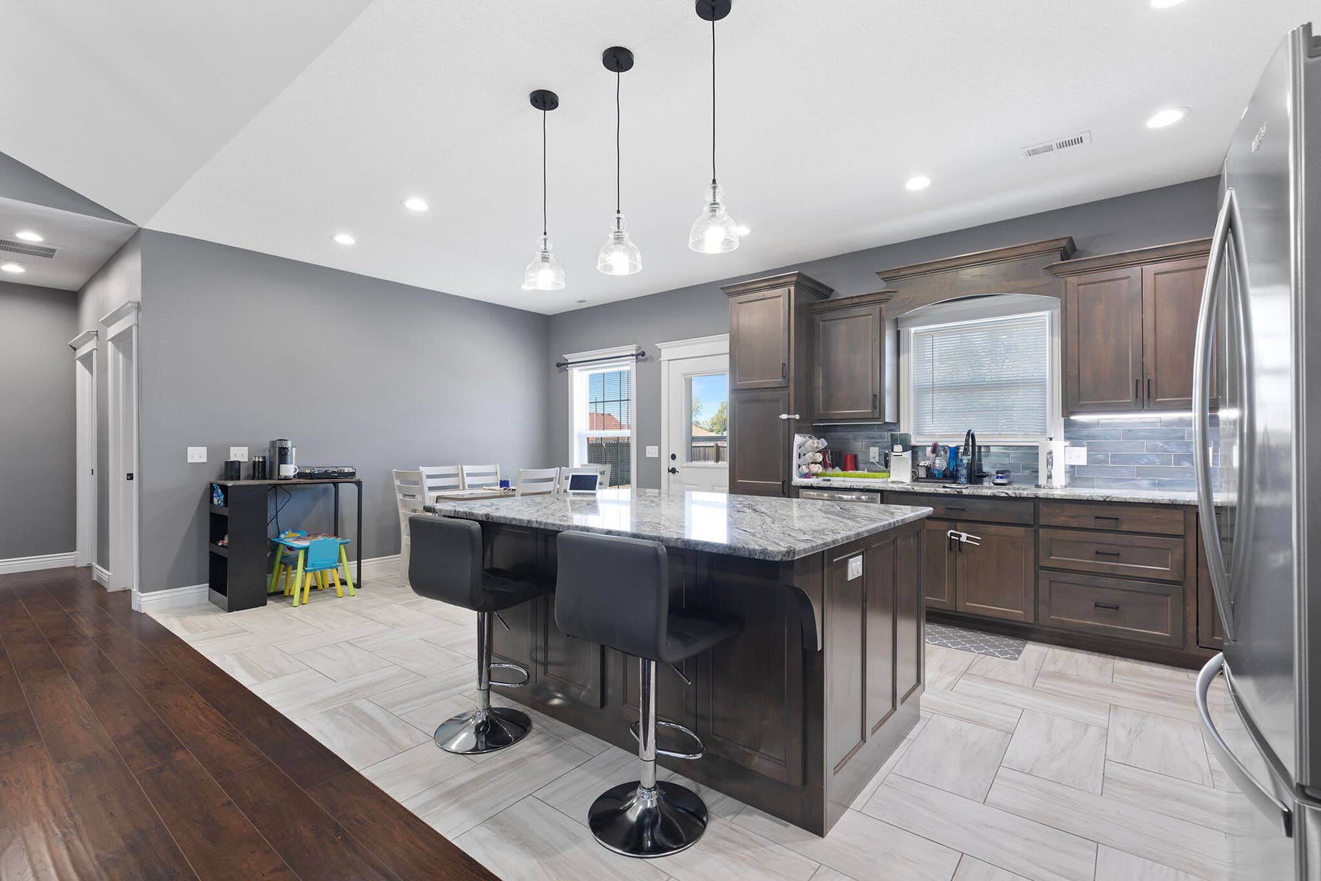 2207 W Greystone Square, Webb City, MO 64870 3U5A4384