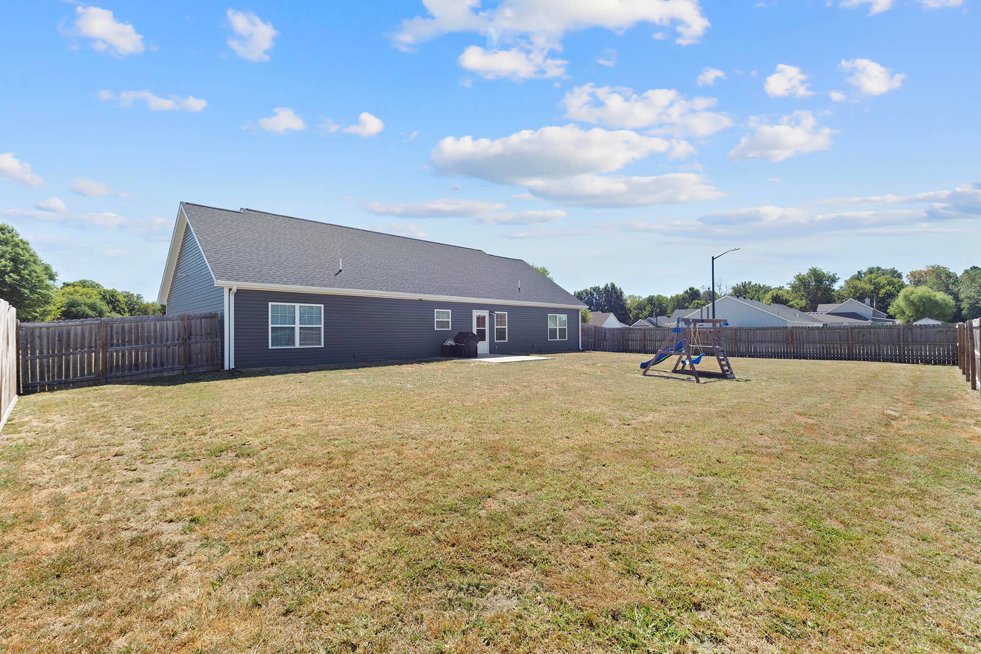 2207 W Greystone Square, Webb City, MO 64870 3U5A4443