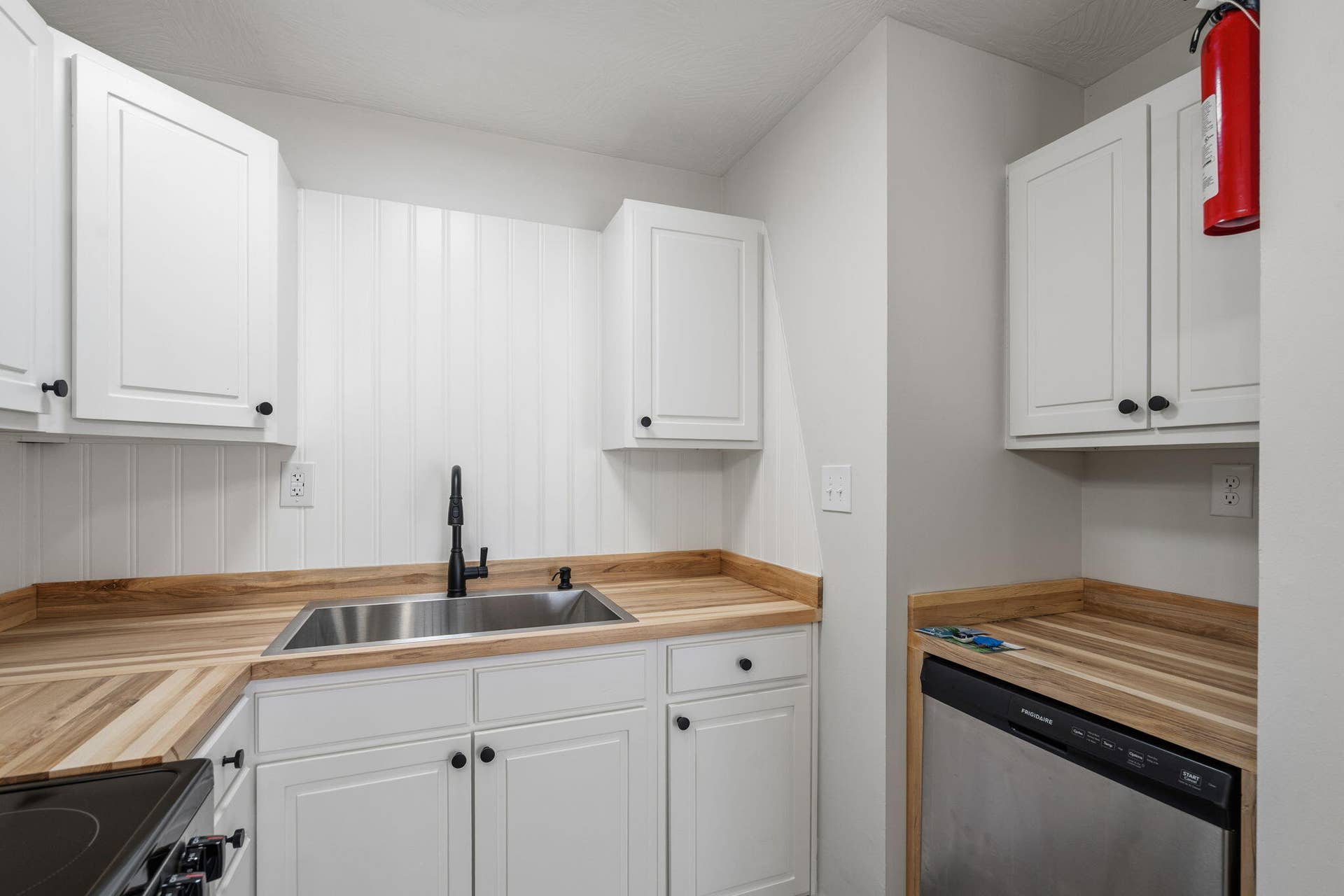 1015 E Walnut Street, Springfield, MO 65806 13-web-or-mls-DSC06170