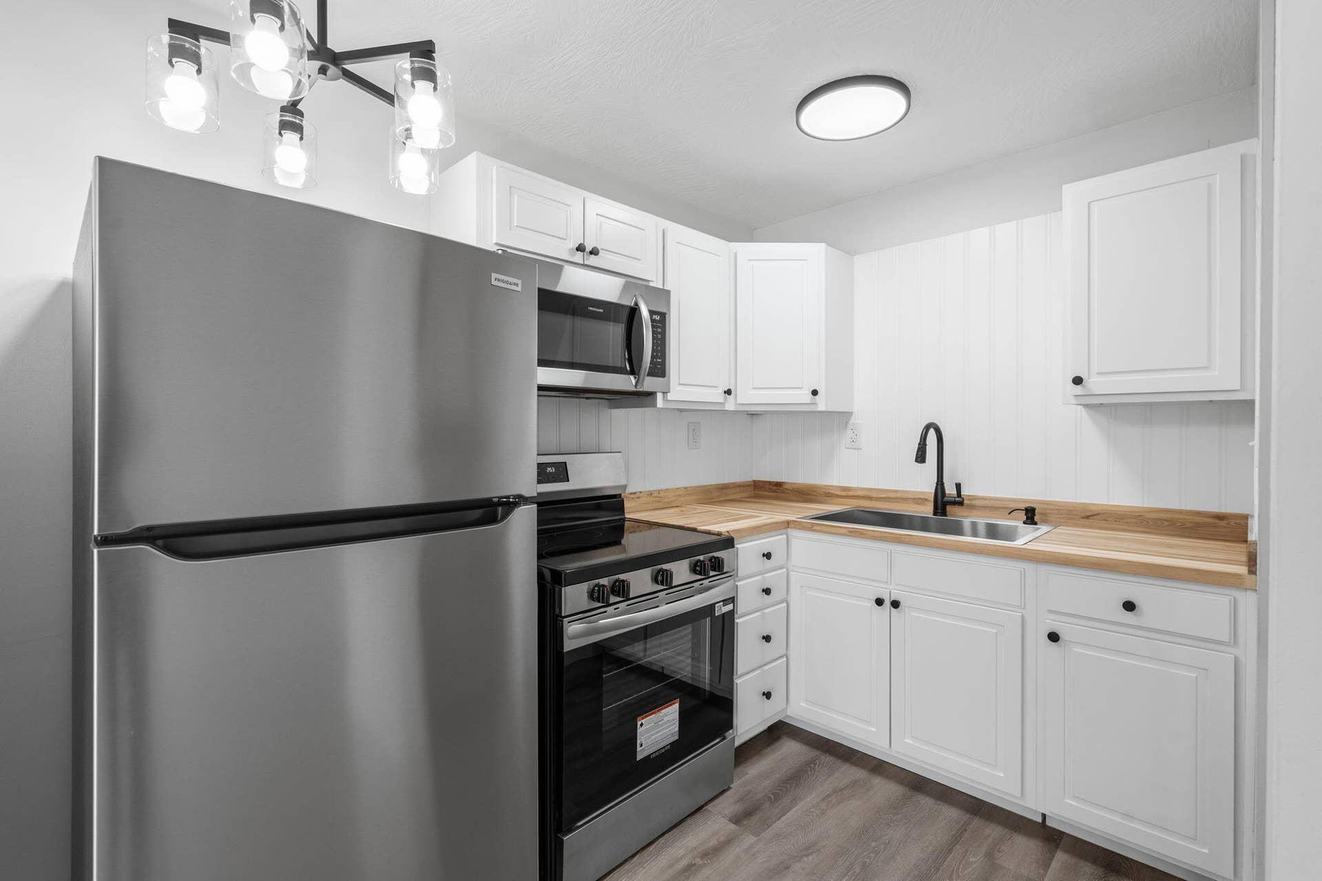 1015 E Walnut Street, Springfield, MO 65806 12-web-or-mls-DSC06167