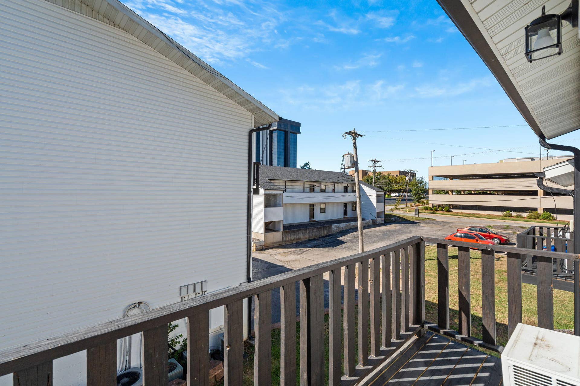 1015 E Walnut Street, Springfield, MO 65806 22-web-or-mls-DSC06207