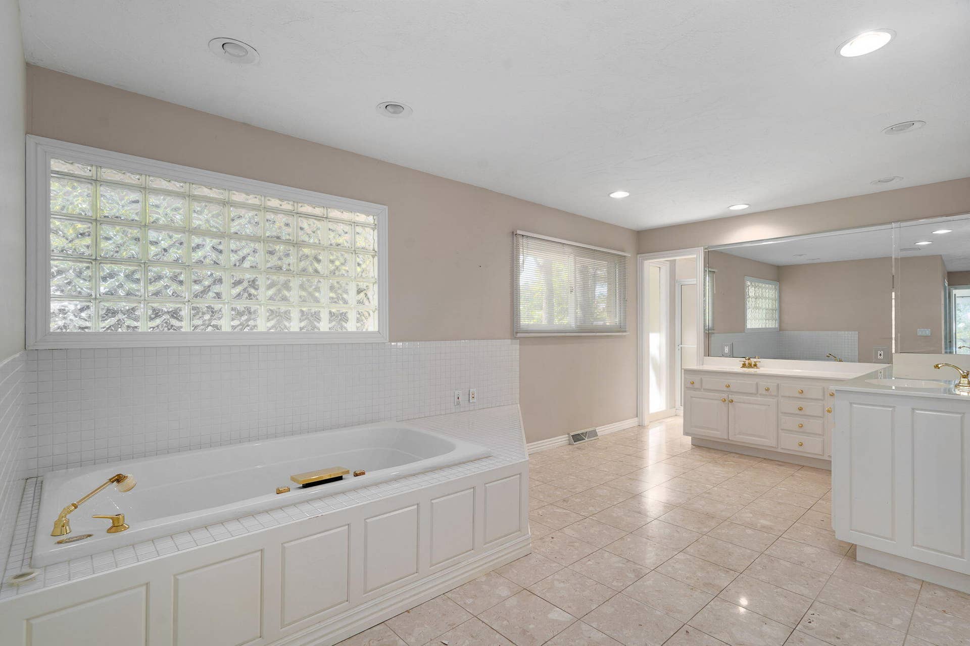 706 S Pearson Drive, Springfield, MO 65809 706 S Pearson Dr-42