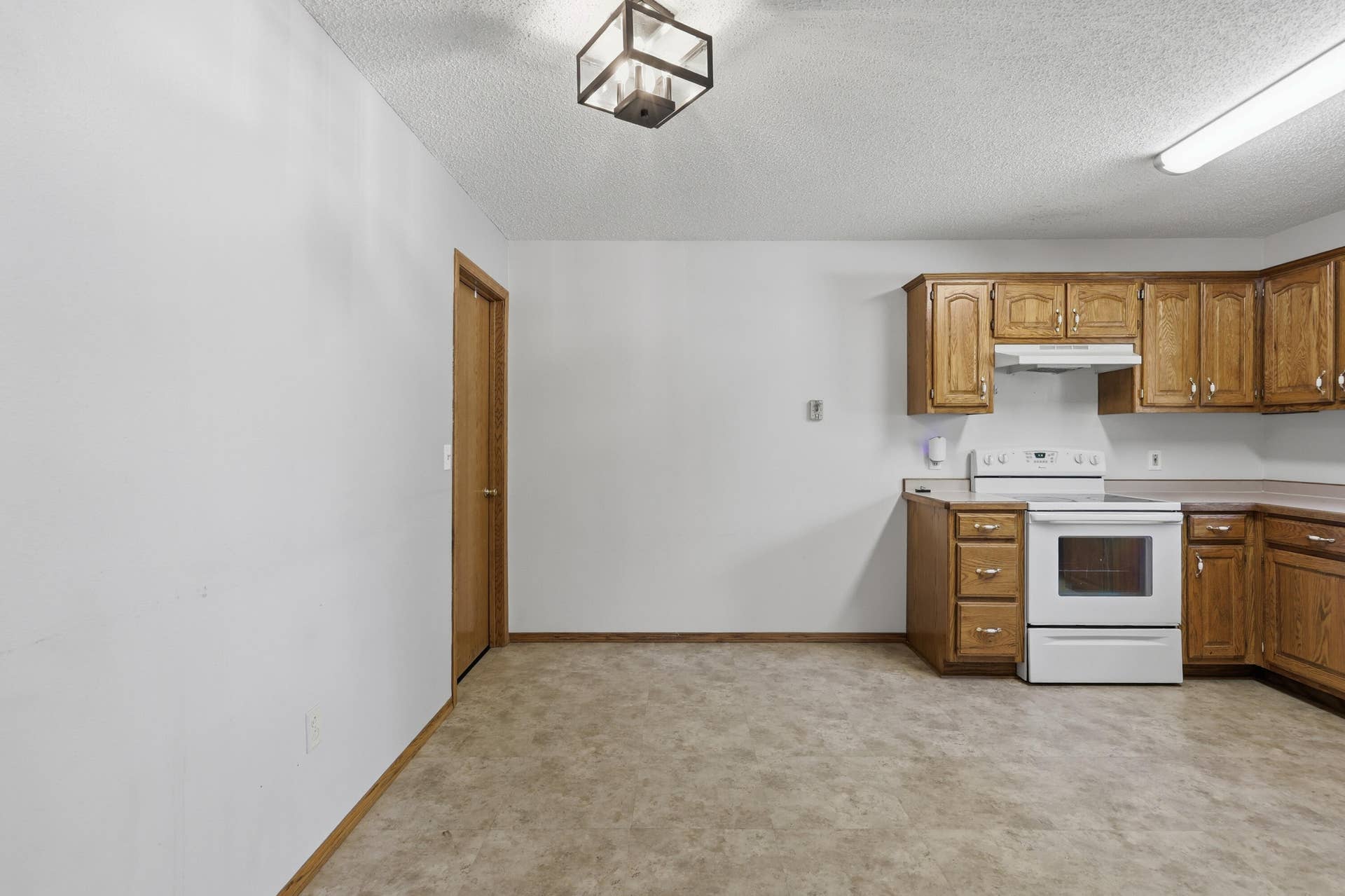 2626 E Vandalia Street, Joplin, MO 64801 010