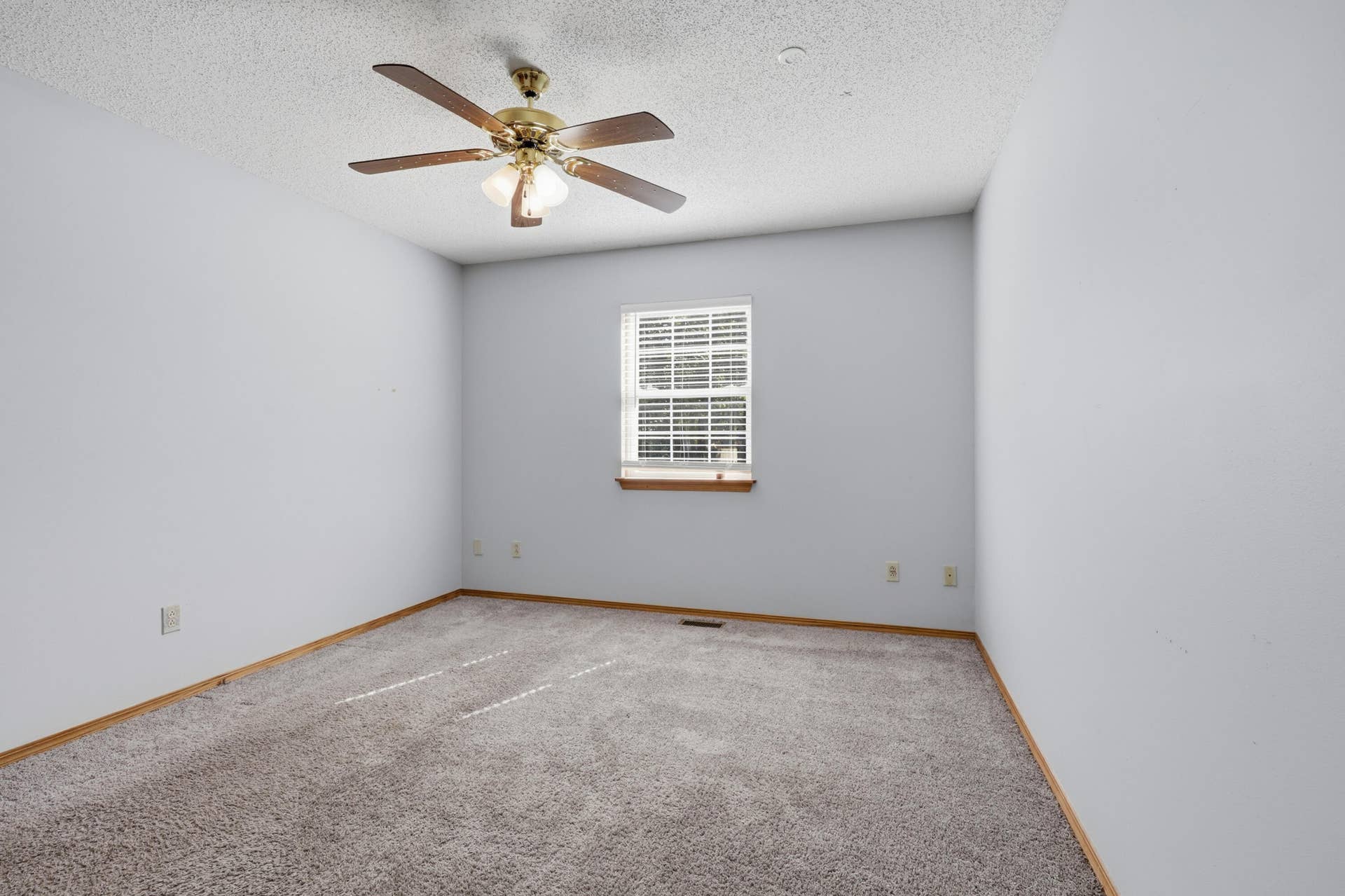 2626 E Vandalia Street, Joplin, MO 64801 026