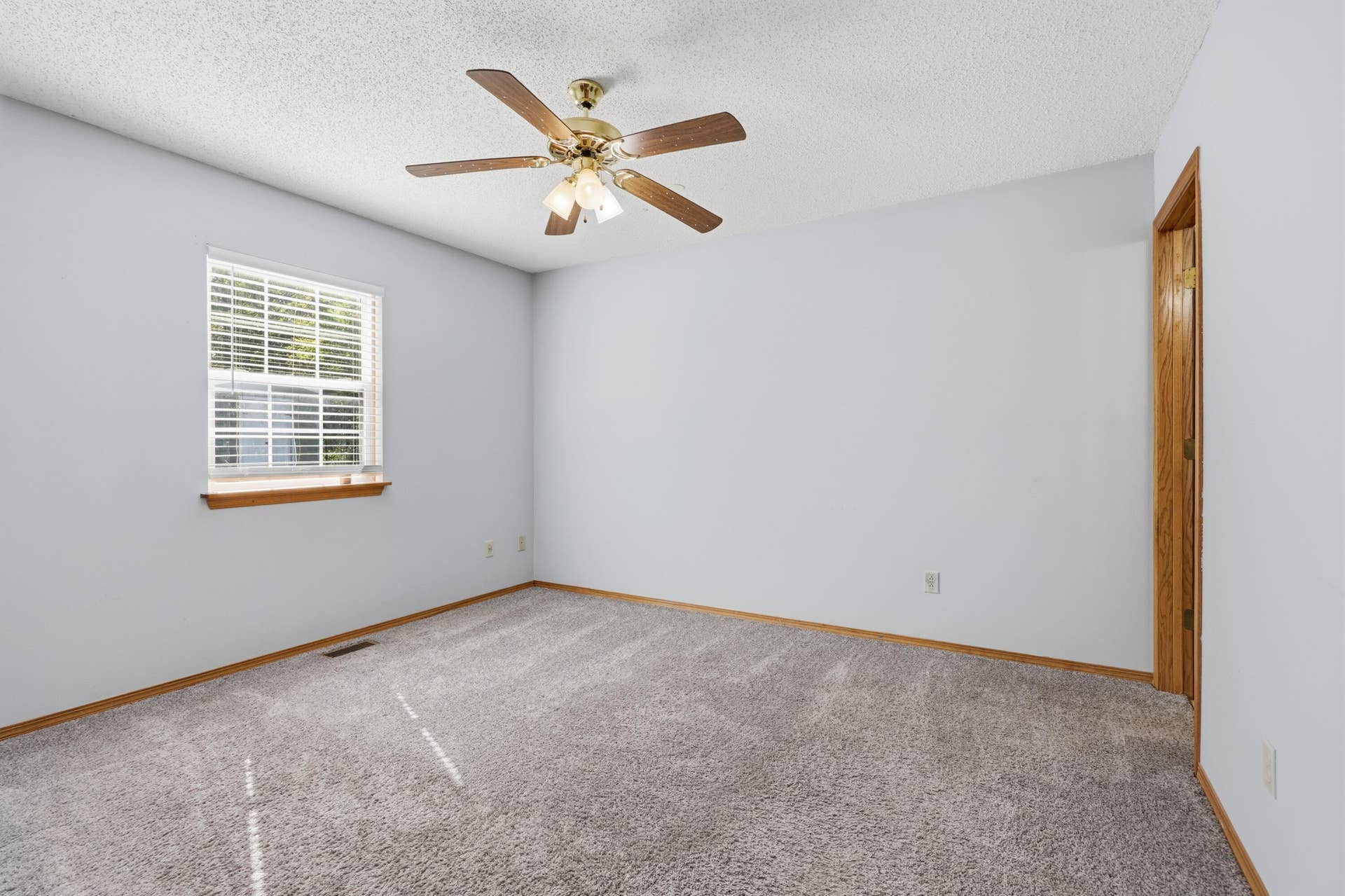 2626 E Vandalia Street, Joplin, MO 64801 022