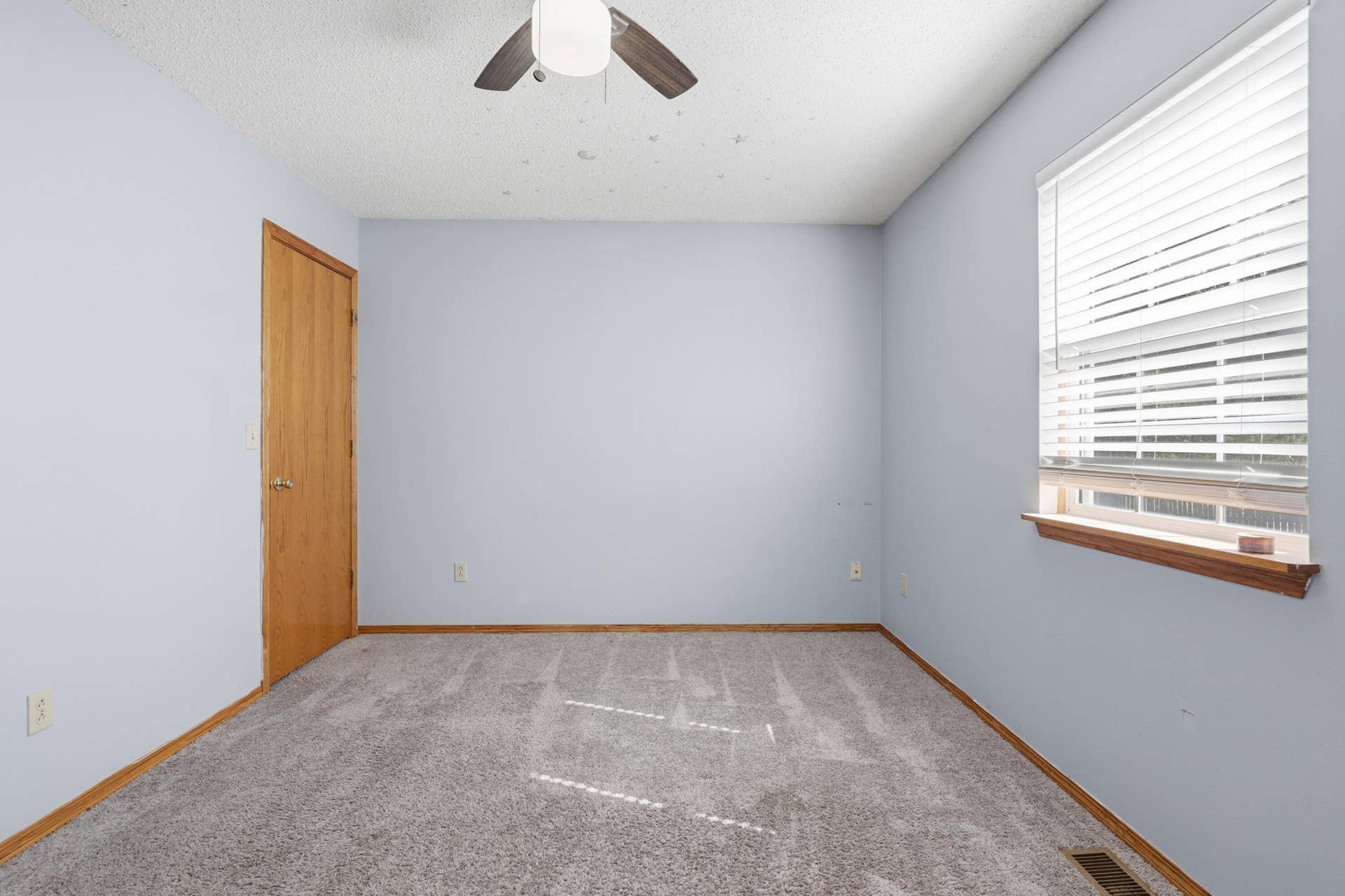 2626 E Vandalia Street, Joplin, MO 64801 020