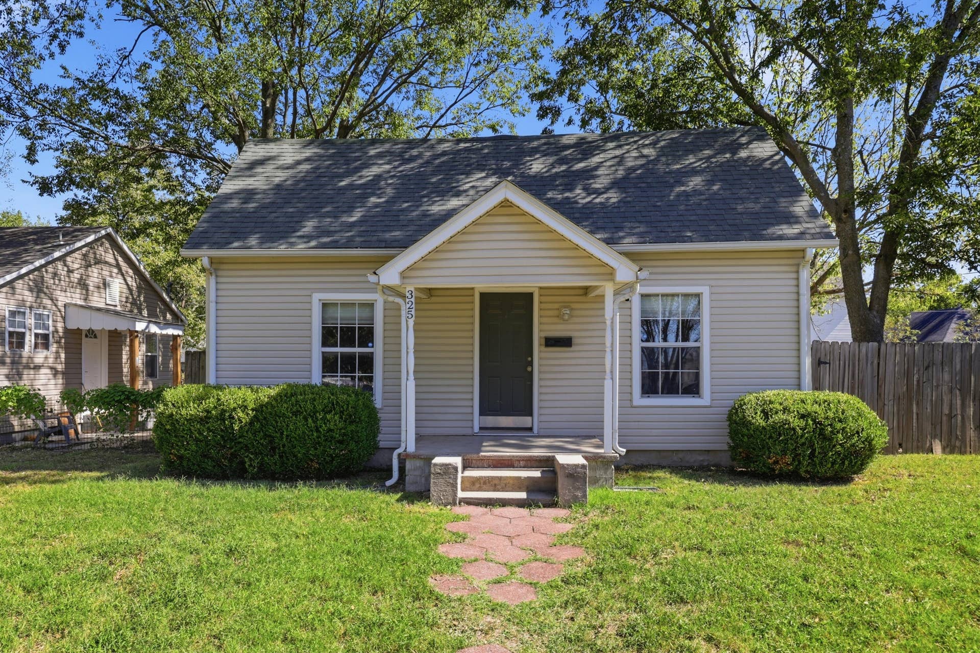 325 S Patterson Avenue, Joplin, MO 64801 001