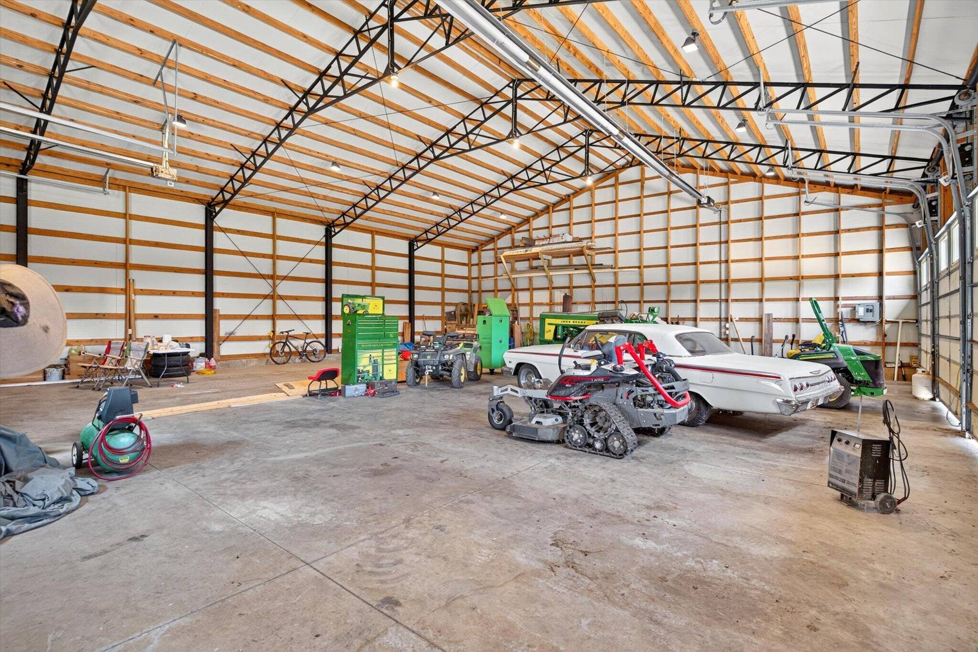 6279 N Farm Road 215, Strafford, MO 65757 090-DSC05334