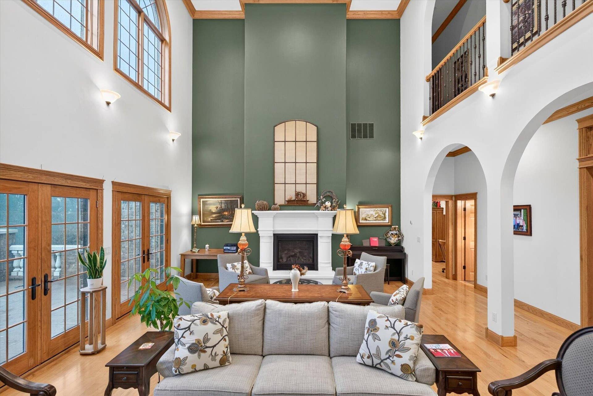 6279 N Farm Road 215, Strafford, MO 65757 016-Entertainment Living Room