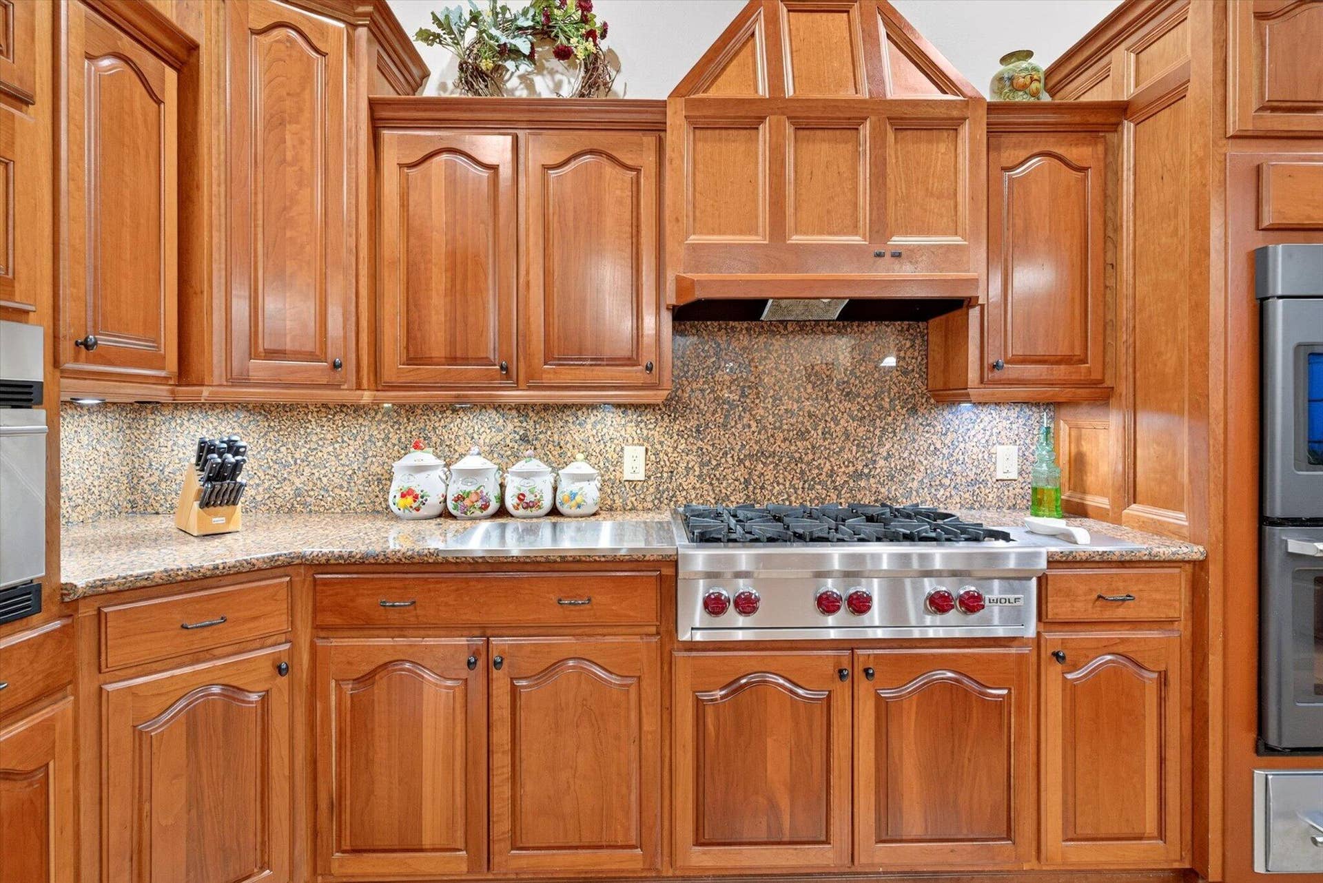 6279 N Farm Road 215, Strafford, MO 65757 023-Kitchen