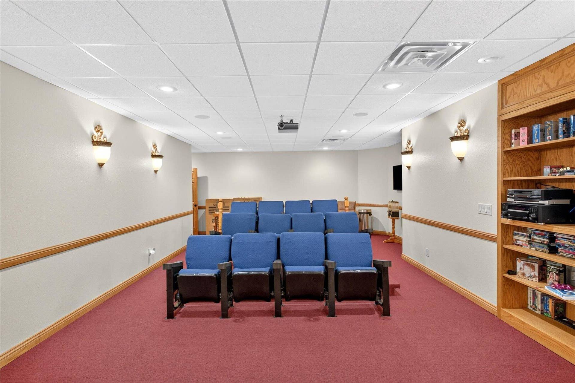 6279 N Farm Road 215, Strafford, MO 65757 075-Home Theater
