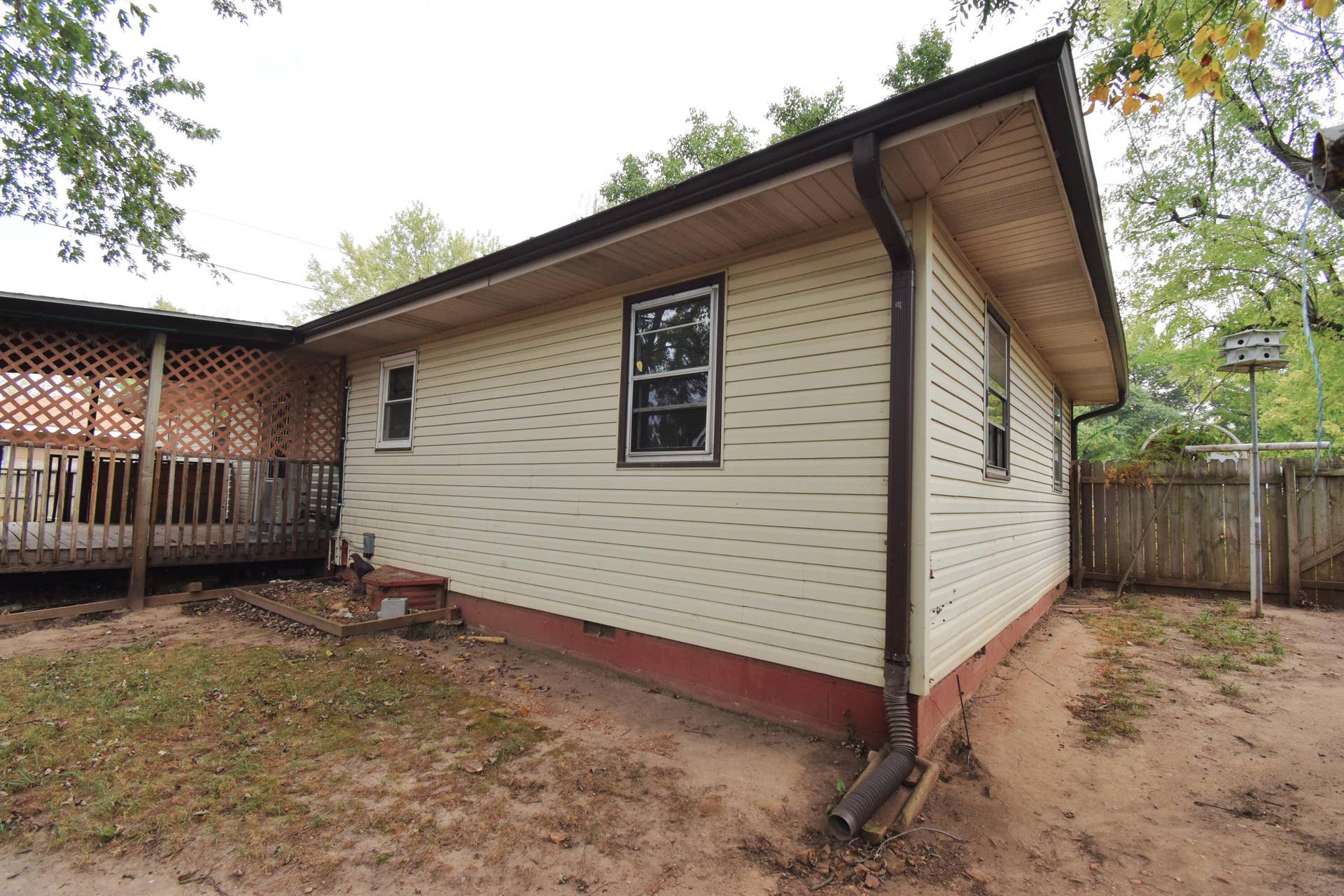 2303 S Orchard Avenue, Bolivar, MO 65613 DSC_1313