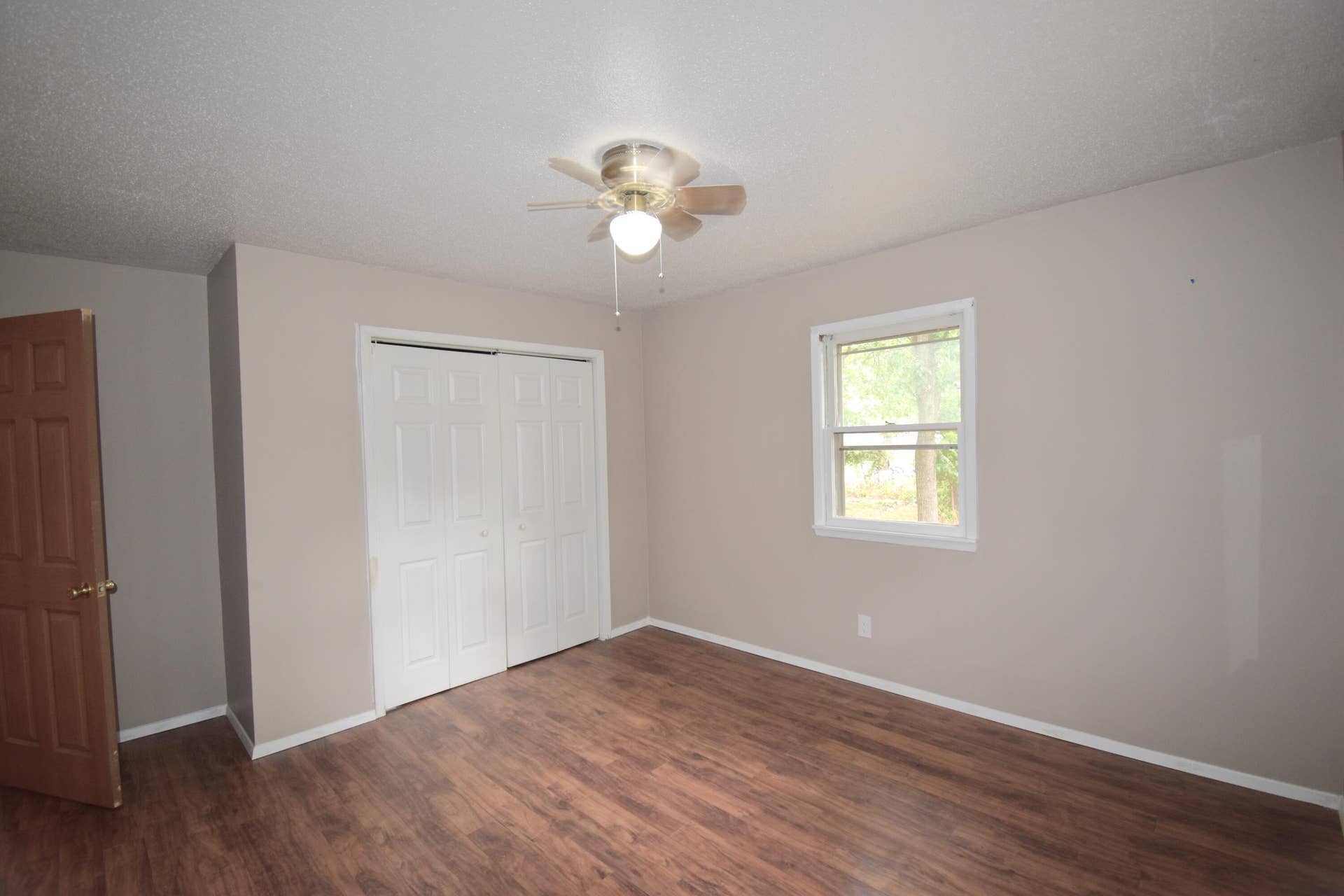 2303 S Orchard Avenue, Bolivar, MO 65613 DSC_1270
