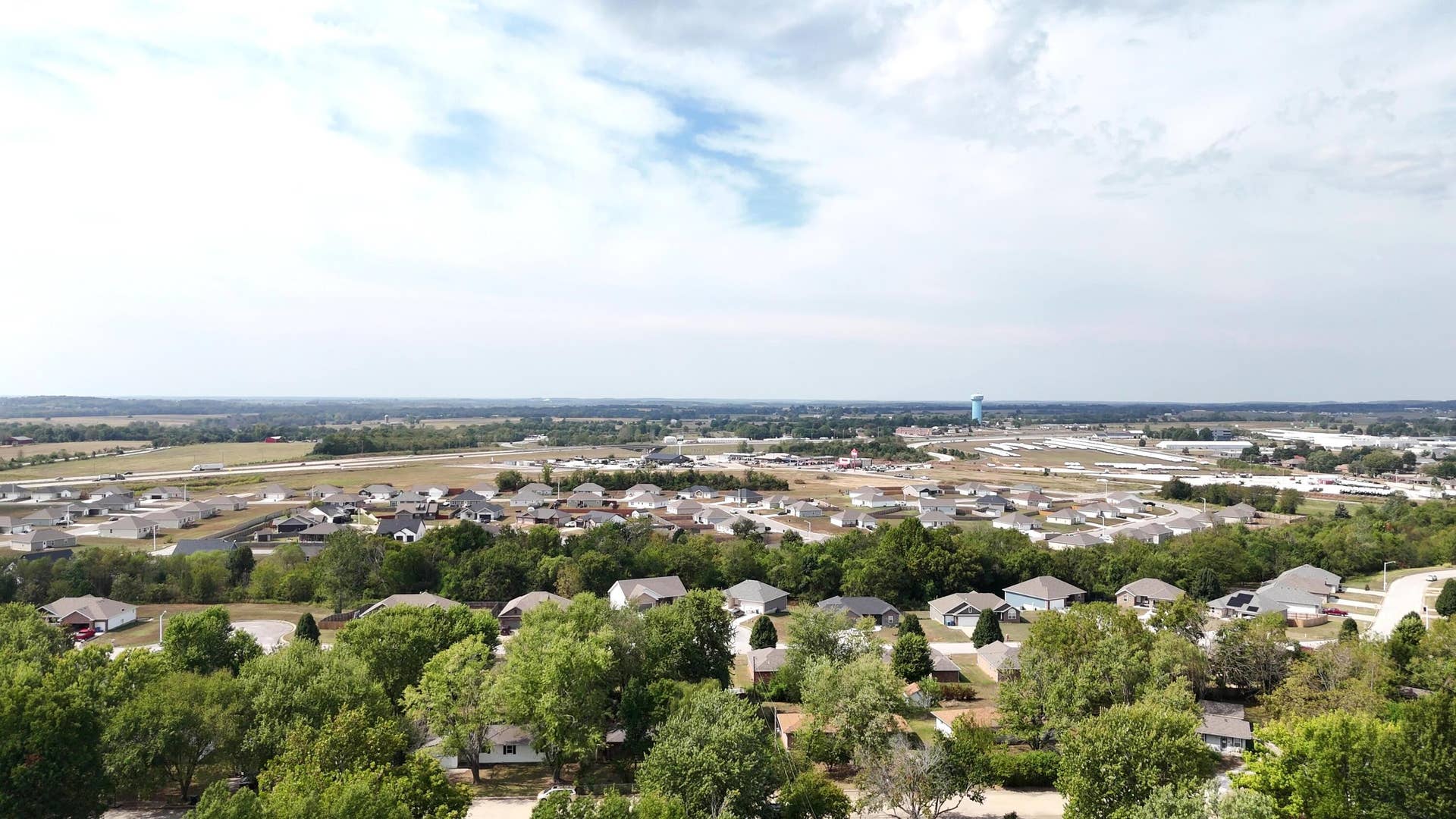 2303 S Orchard Avenue, Bolivar, MO 65613 006