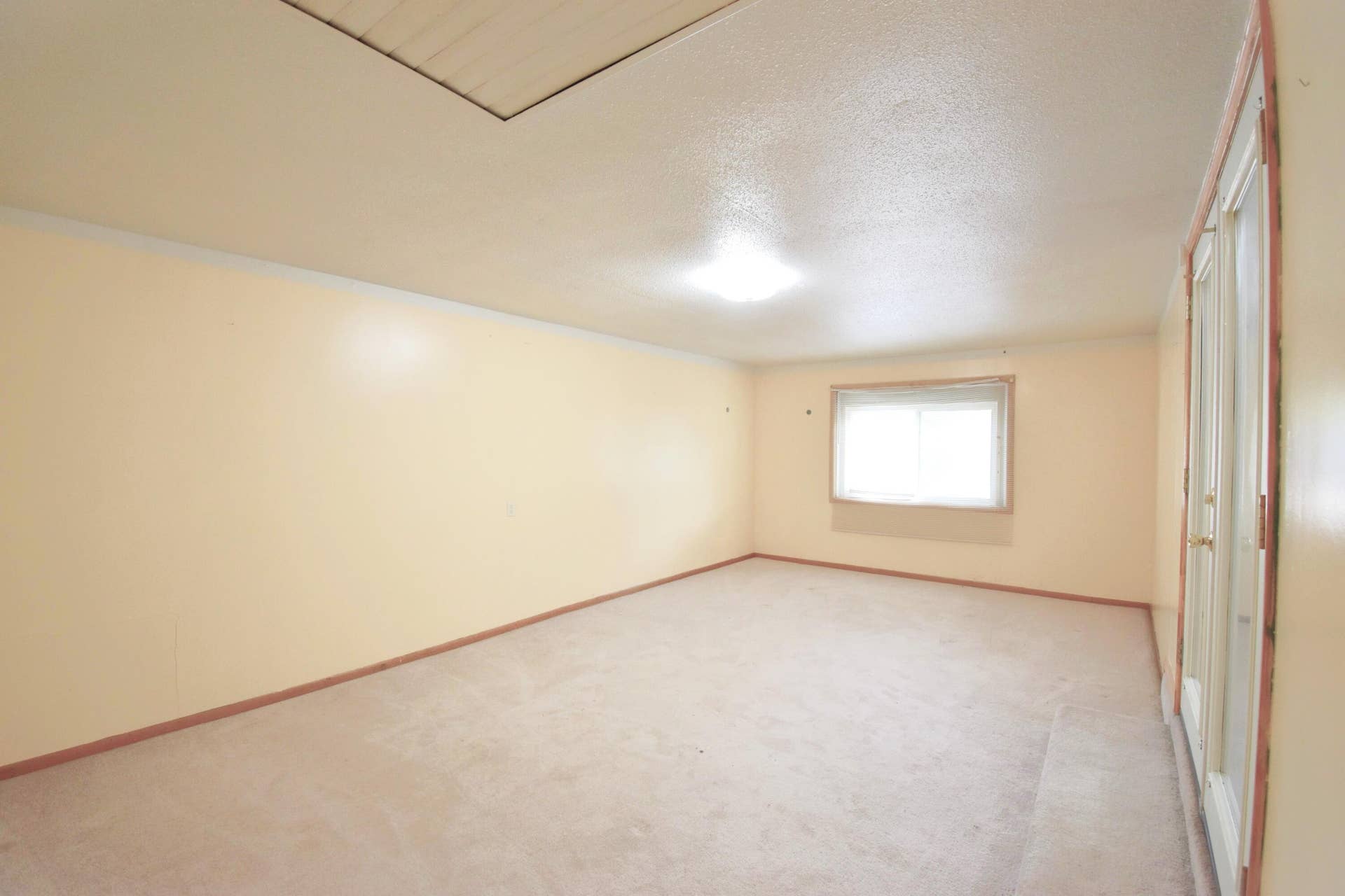 2303 S Orchard Avenue, Bolivar, MO 65613 DSC_1216