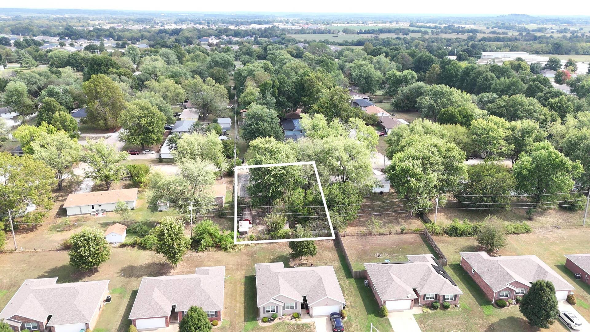 2303 S Orchard Avenue, Bolivar, MO 65613 002.2