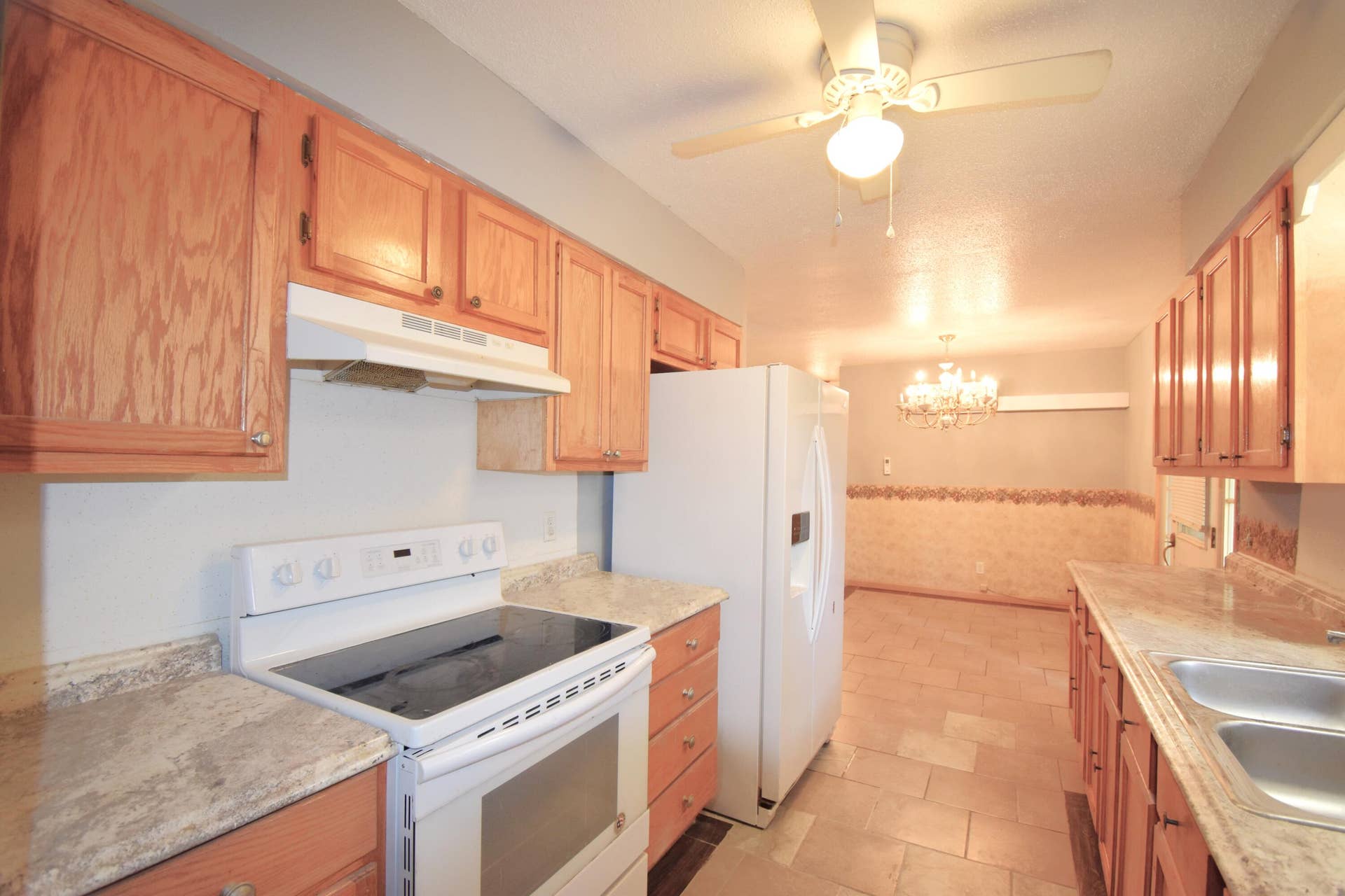 2303 S Orchard Avenue, Bolivar, MO 65613 DSC_1243.2