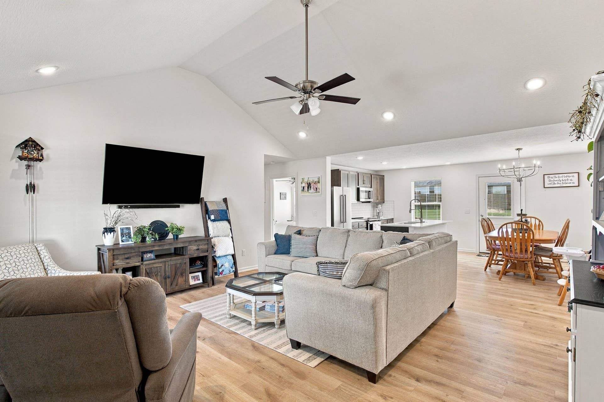 871 S Irontree Court, Nixa, MO 65714 FrameandFocus_WEBorMLS-7