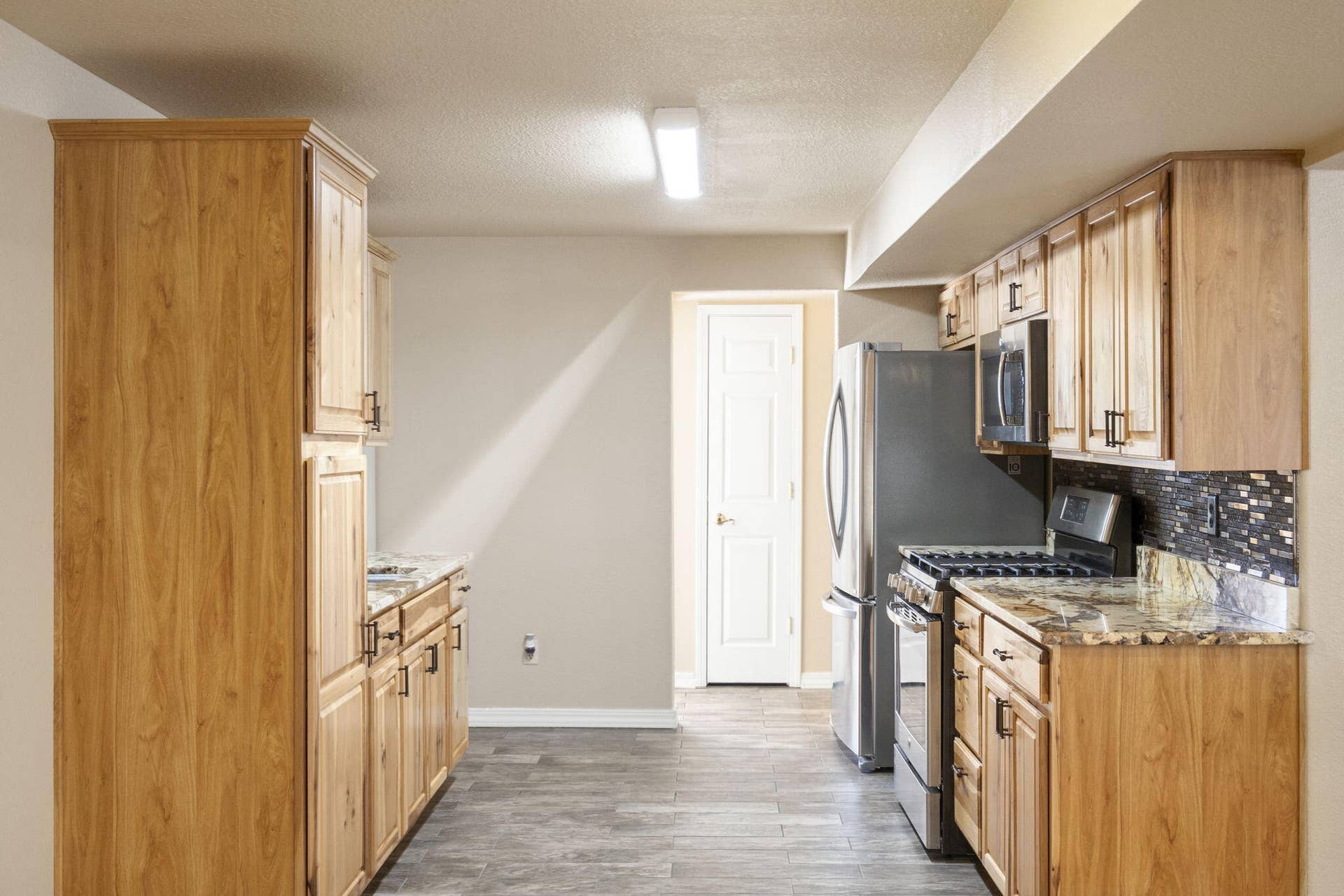 24 Lands End, Kimberling City, MO 65686 Lower level kitchen