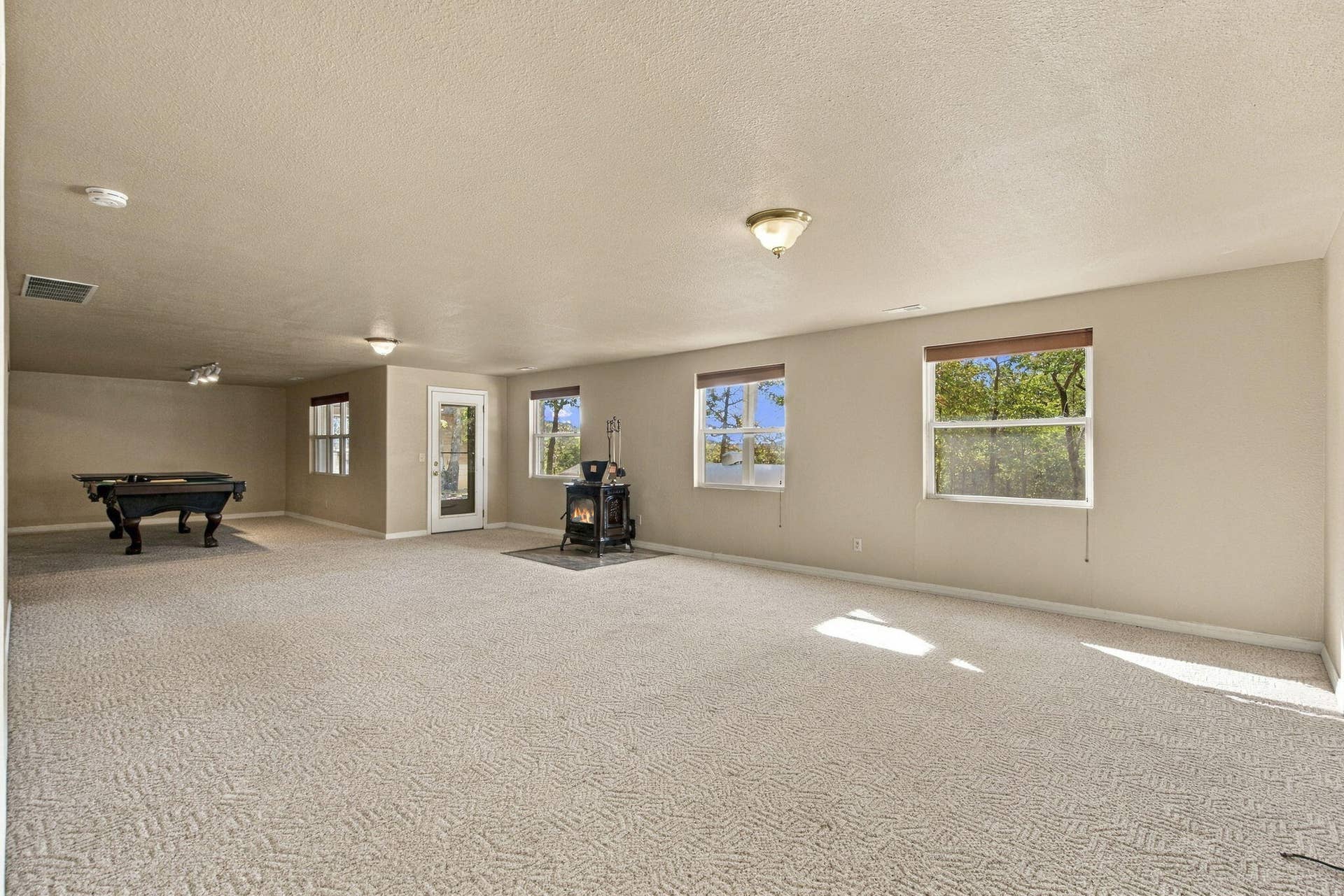 24 Lands End, Kimberling City, MO 65686 Lower level family room