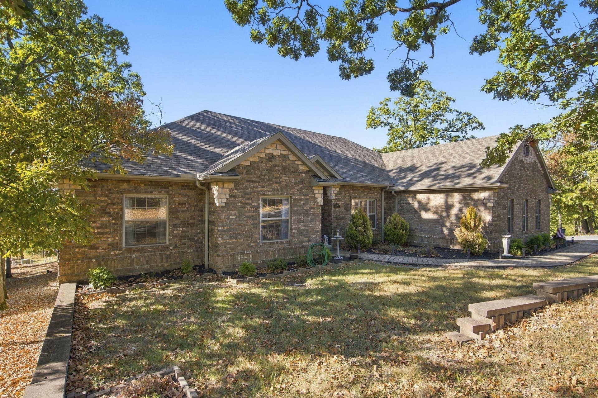 24 Lands End, Kimberling City, MO 65686 Side view of home