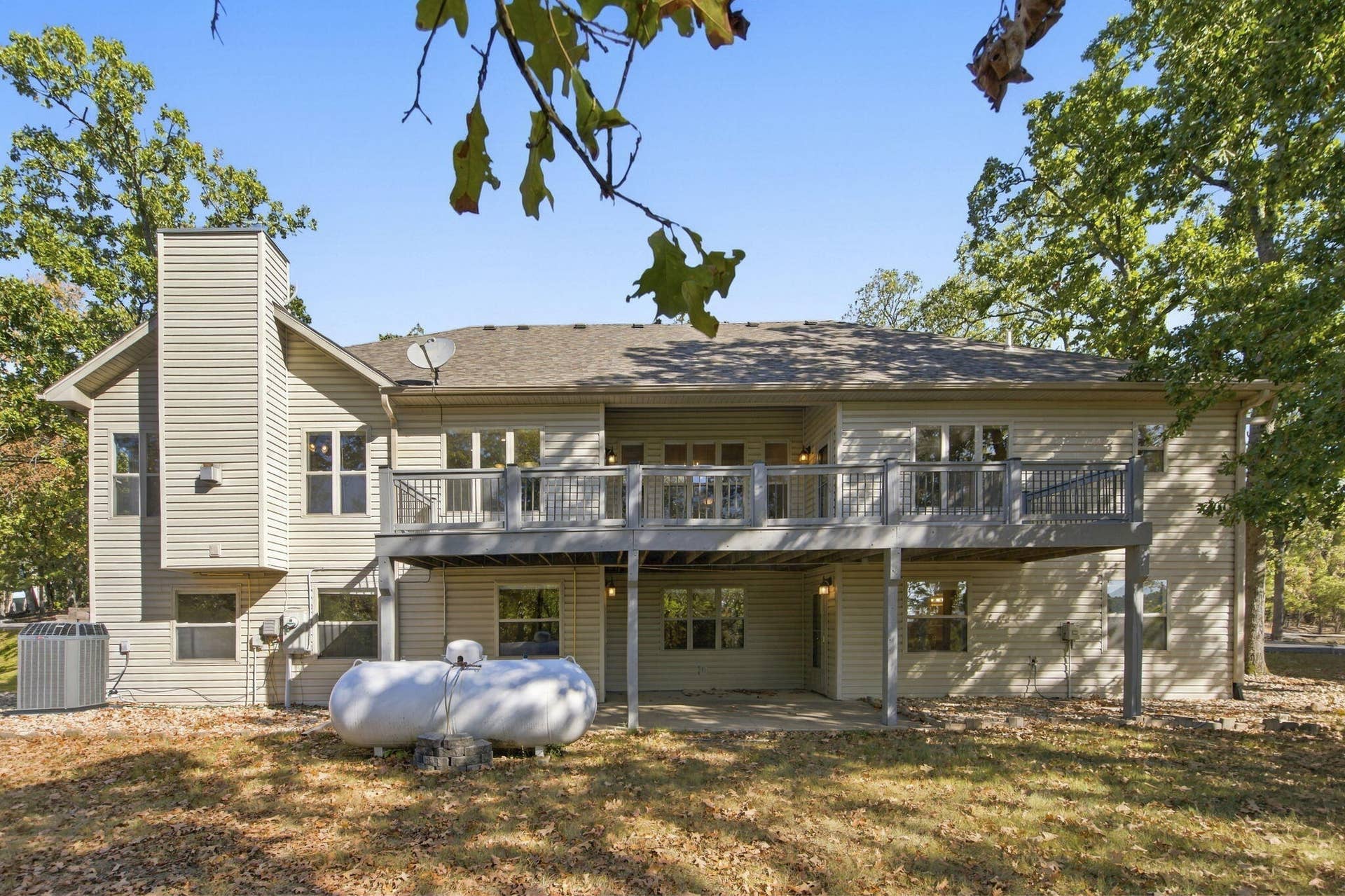 24 Lands End, Kimberling City, MO 65686 Rear view of home