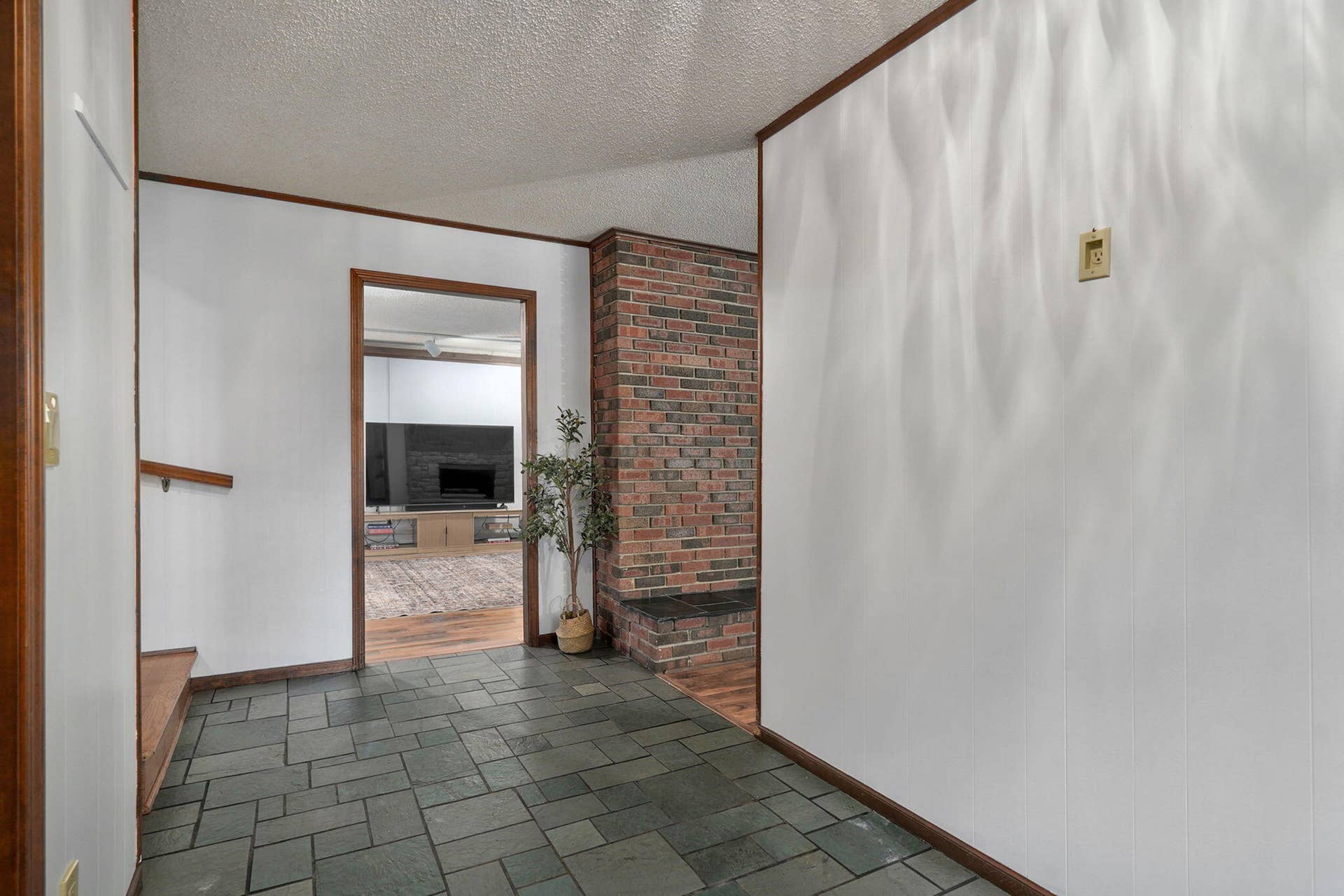 3438 E Carol Drive, Springfield, MO 65809 3438 E Carol Dr-6