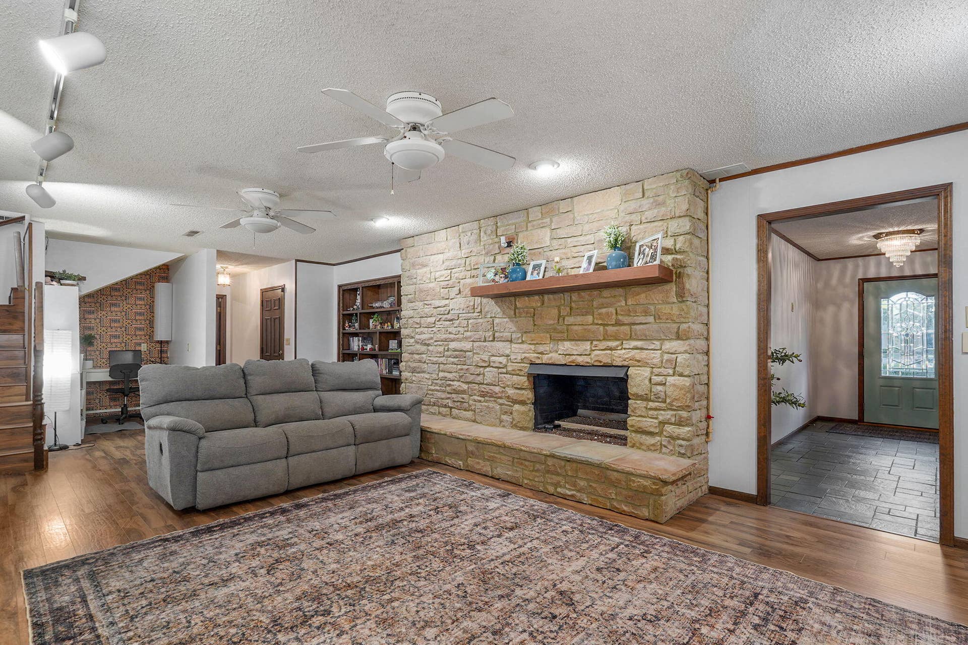 3438 E Carol Drive, Springfield, MO 65809 3438 E Carol Dr-16