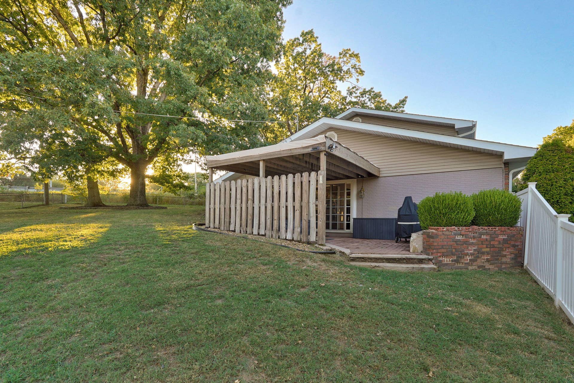 3438 E Carol Drive, Springfield, MO 65809 3438 E Carol Dr-37