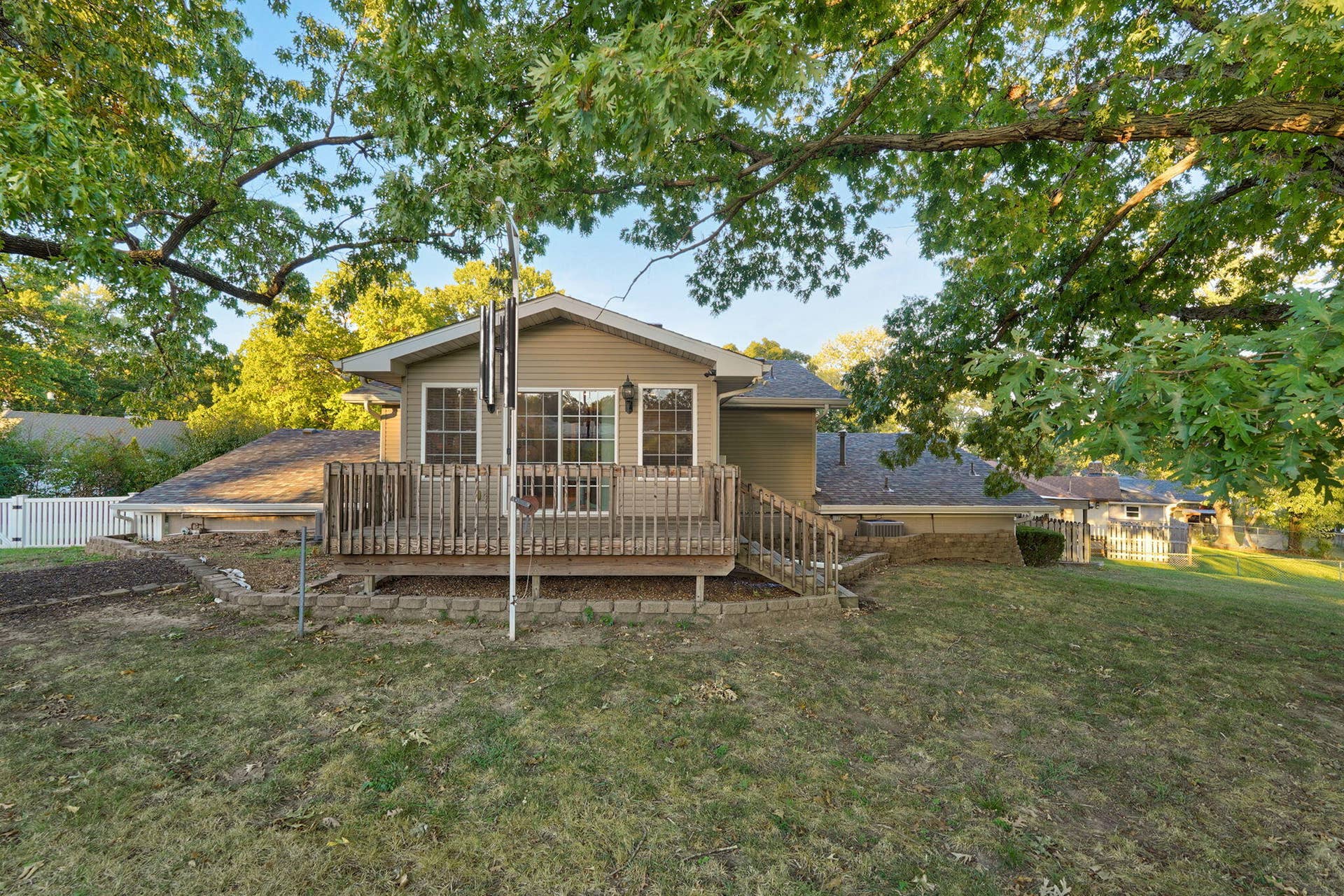 3438 E Carol Drive, Springfield, MO 65809 3438 E Carol Dr-40