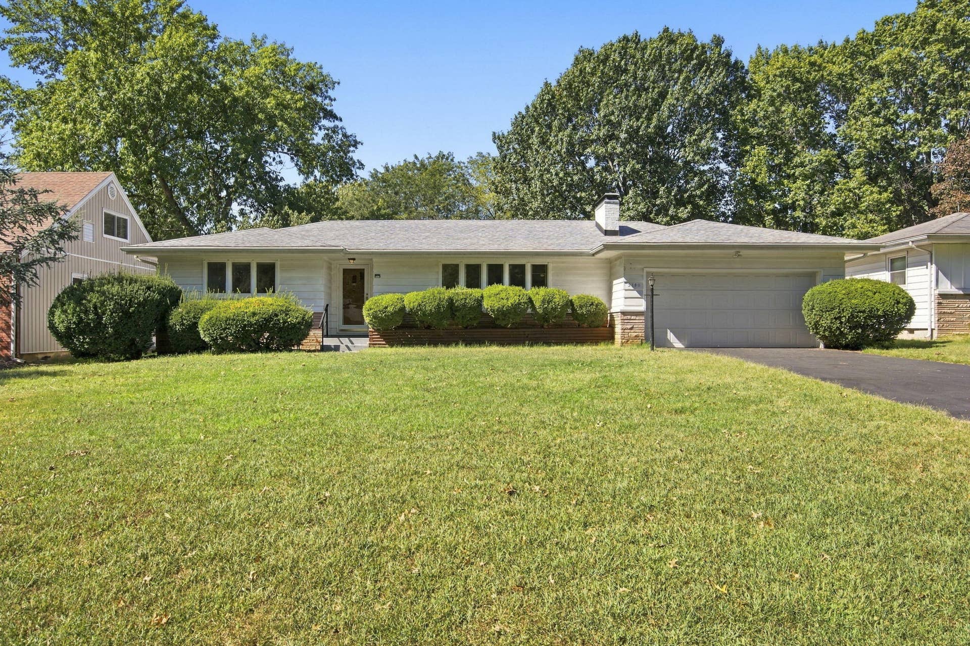 2141 S Luster Avenue, Springfield, MO 65804 2-web-or-mls-_DSC0085