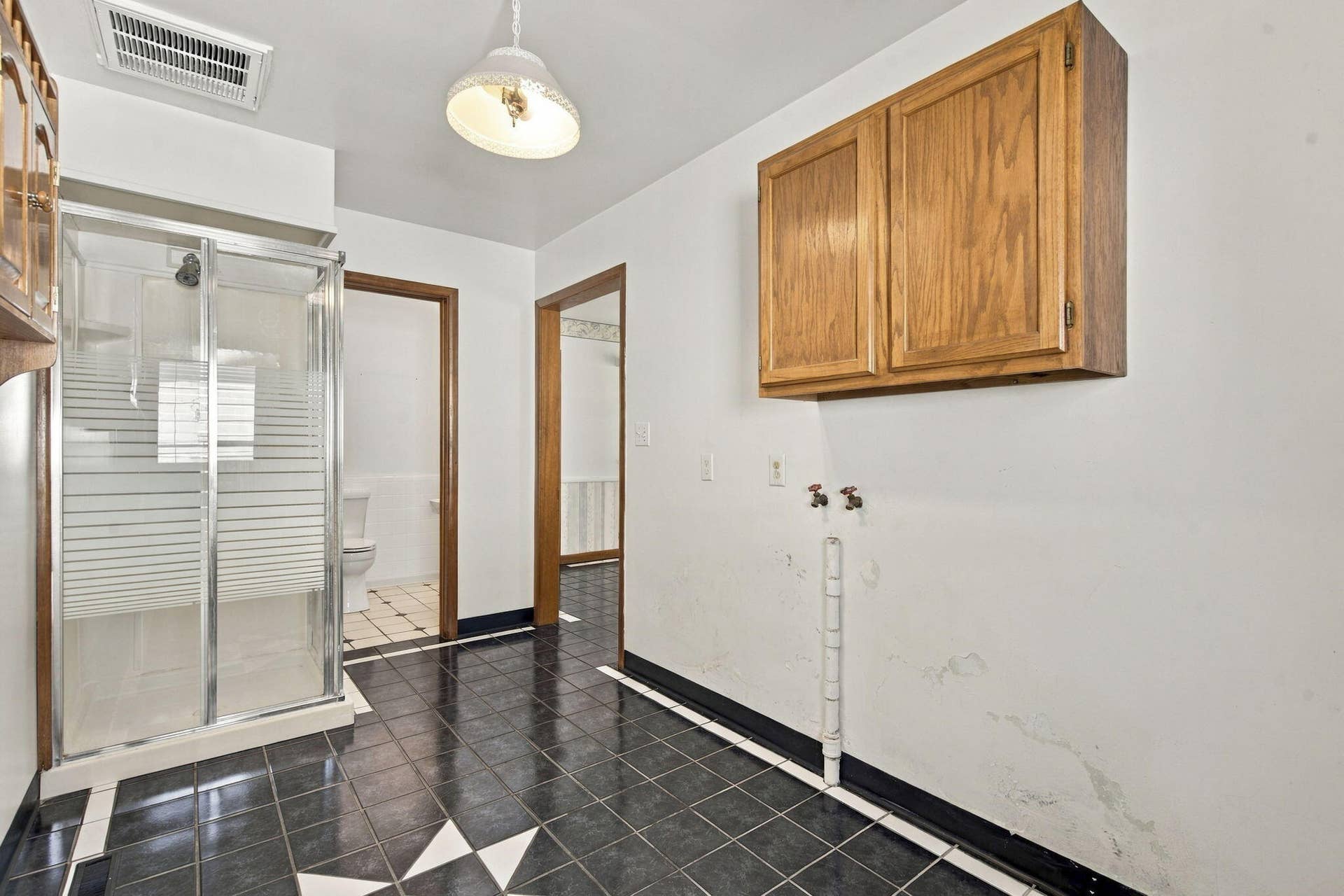 2141 S Luster Avenue, Springfield, MO 65804 22-web-or-mls-_DSC0058