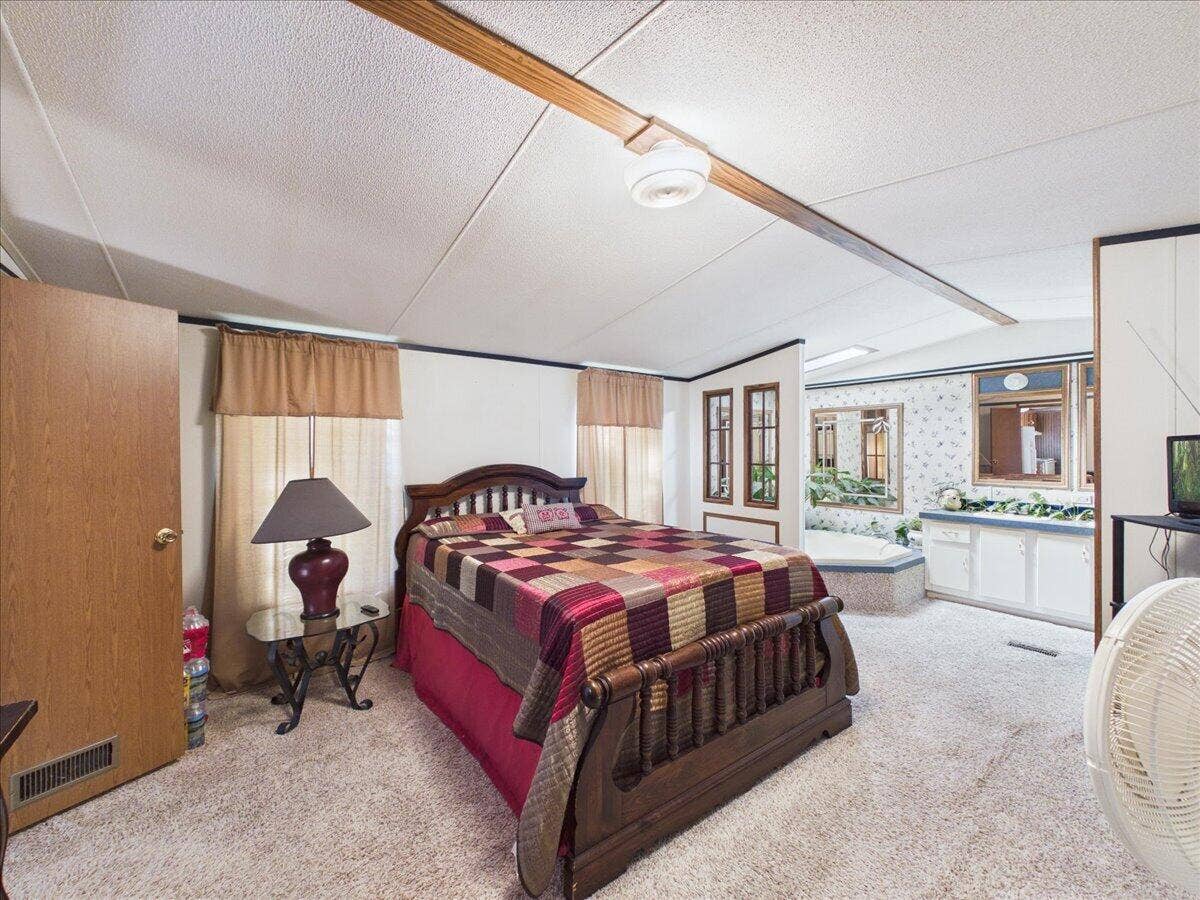 314 Rush Street, Pleasant Hope, MO 65725 22-314Rush-24