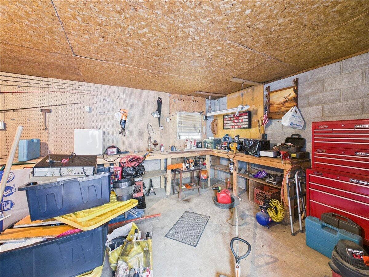 314 Rush Street, Pleasant Hope, MO 65725 31-314Rush-33