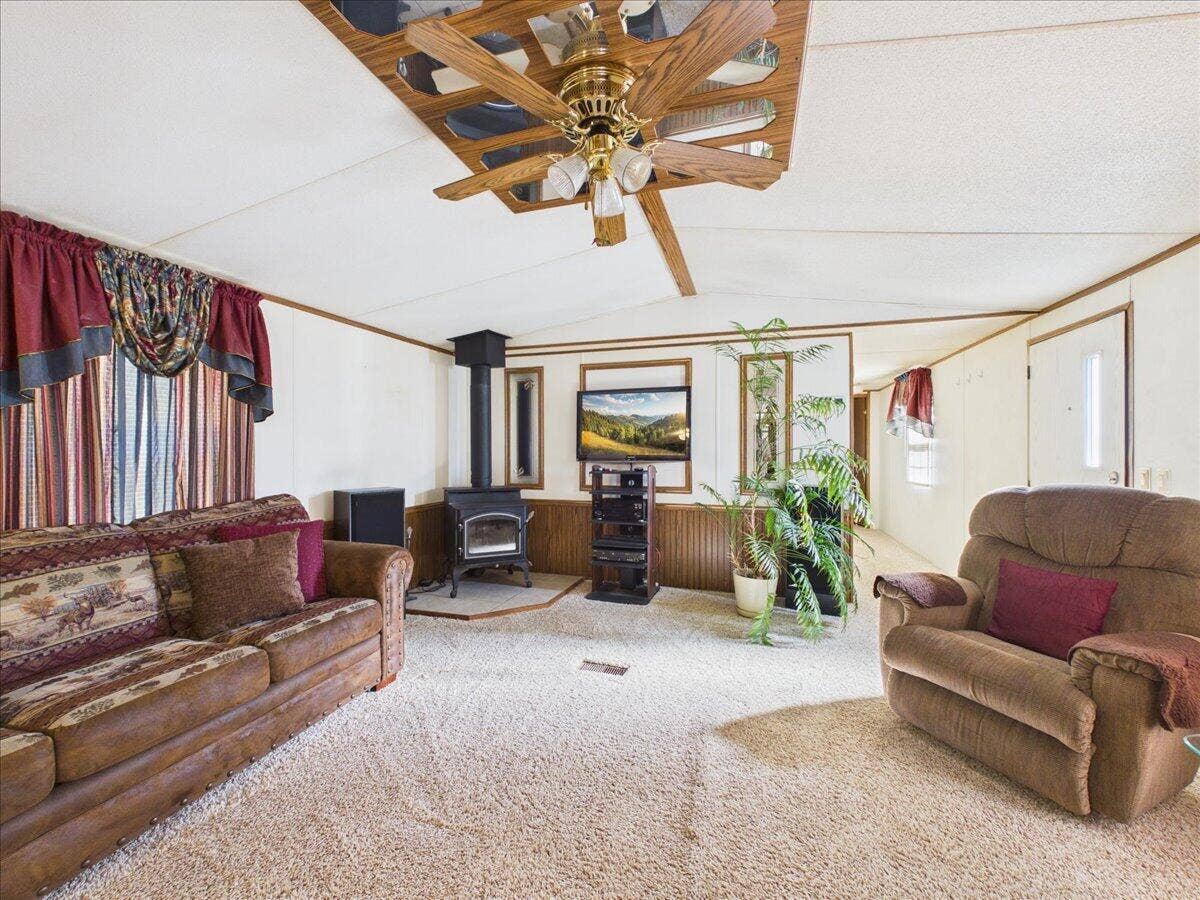 314 Rush Street, Pleasant Hope, MO 65725 10-314Rush-10