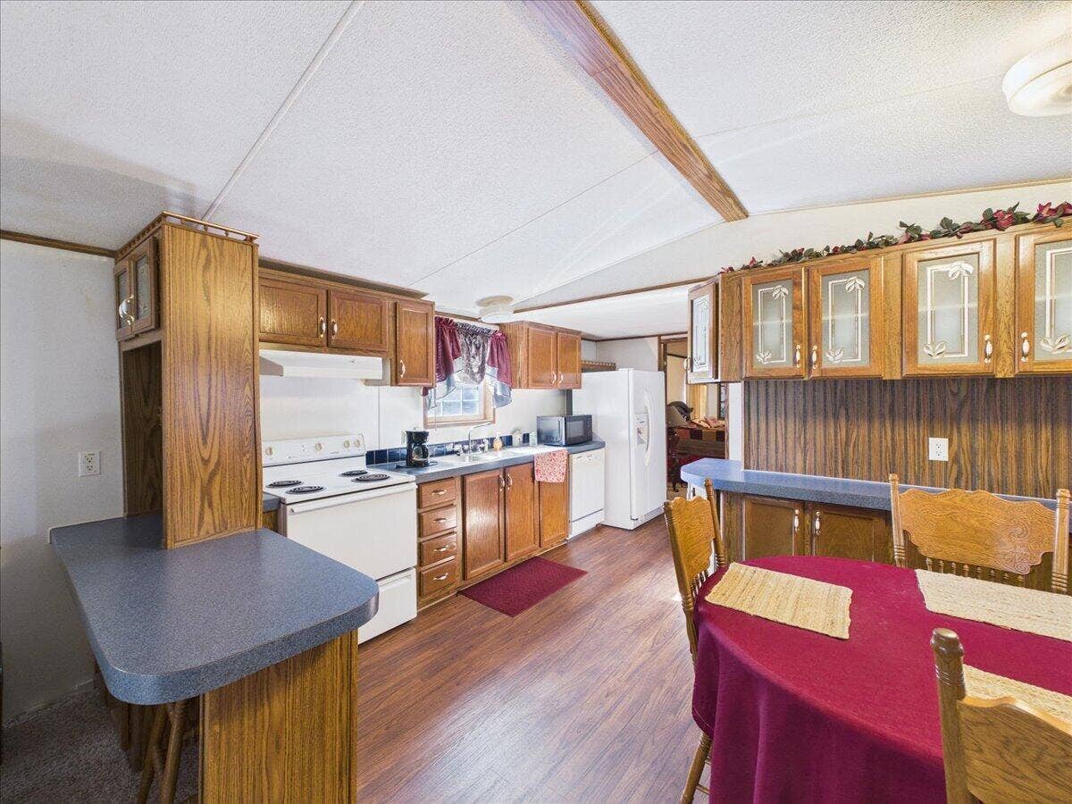 314 Rush Street, Pleasant Hope, MO 65725 12-314Rush-12