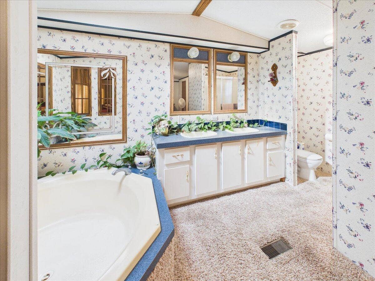 314 Rush Street, Pleasant Hope, MO 65725 25-314Rush-27