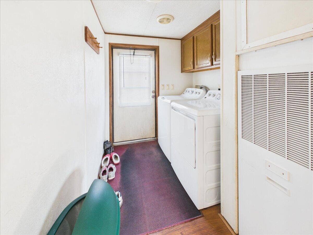 314 Rush Street, Pleasant Hope, MO 65725 27-314Rush-29