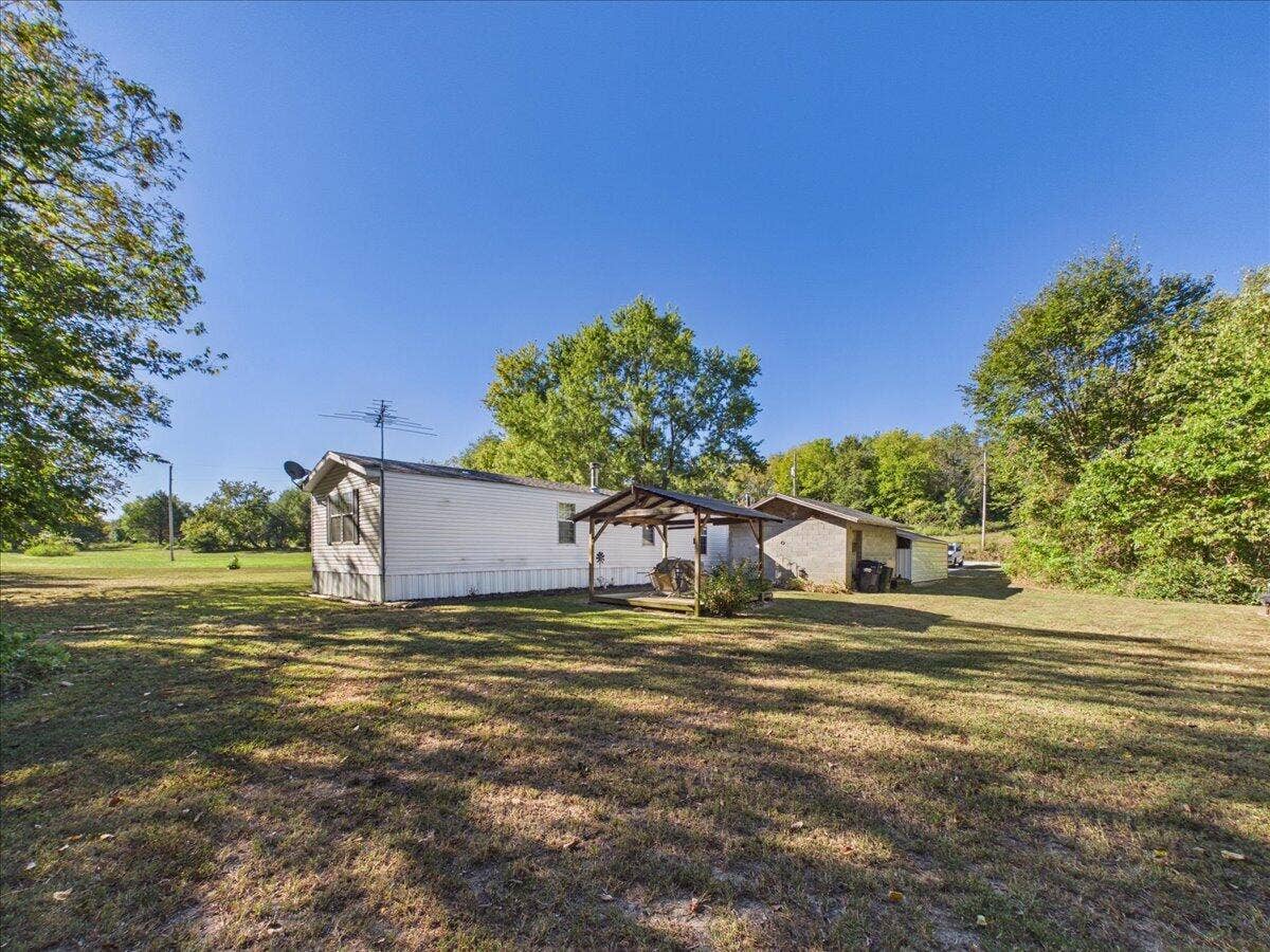 314 Rush Street, Pleasant Hope, MO 65725 09-314Rush-9